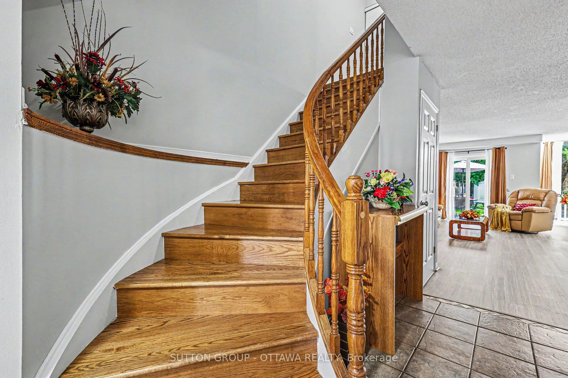 Photo 14 of 80 Burlington Crescent, Ottawa, Hunt Club Park/Greenboro — HOMEH