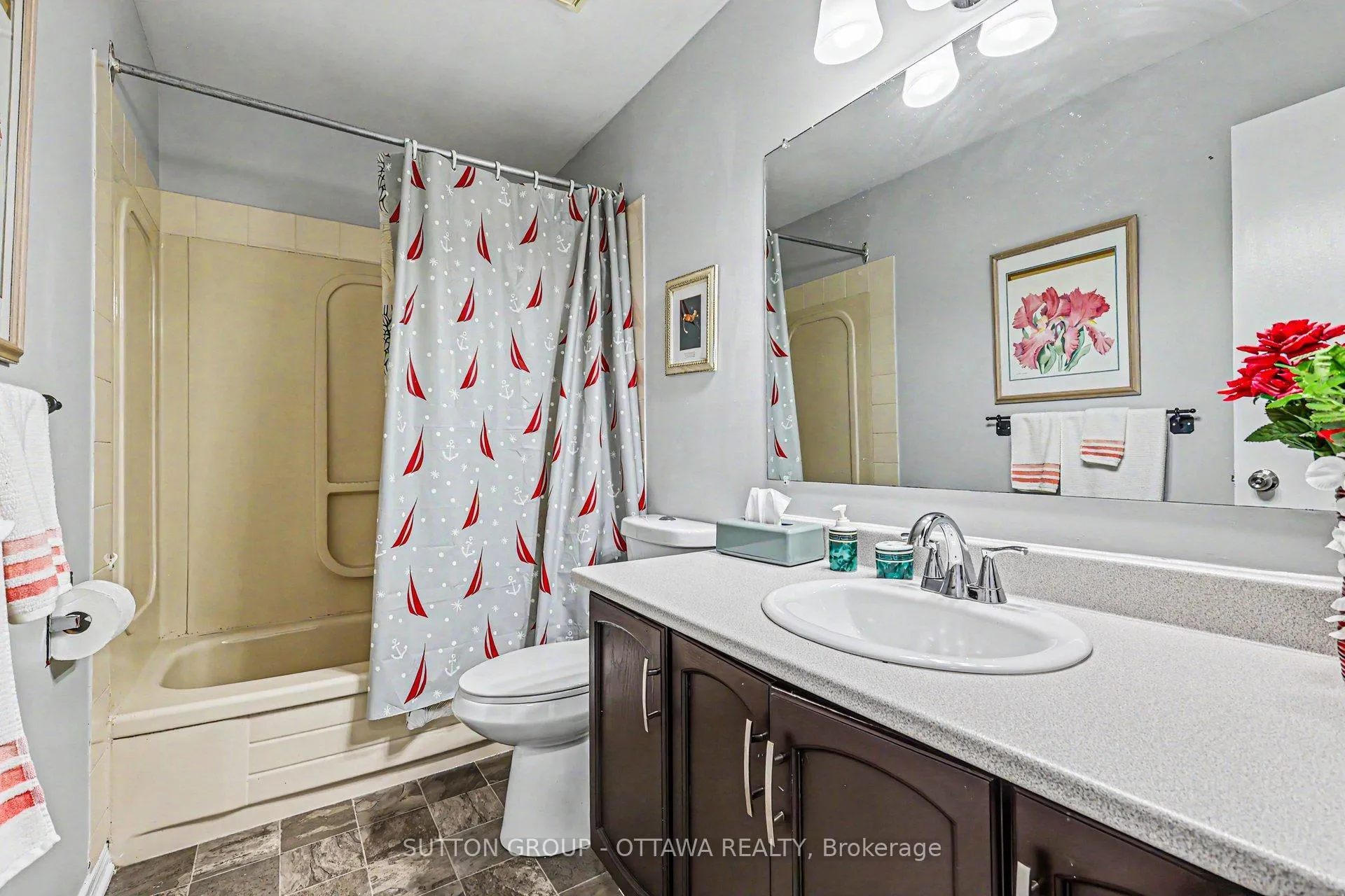Photo 21 of 80 Burlington Crescent, Ottawa, Hunt Club Park/Greenboro — HOMEH
