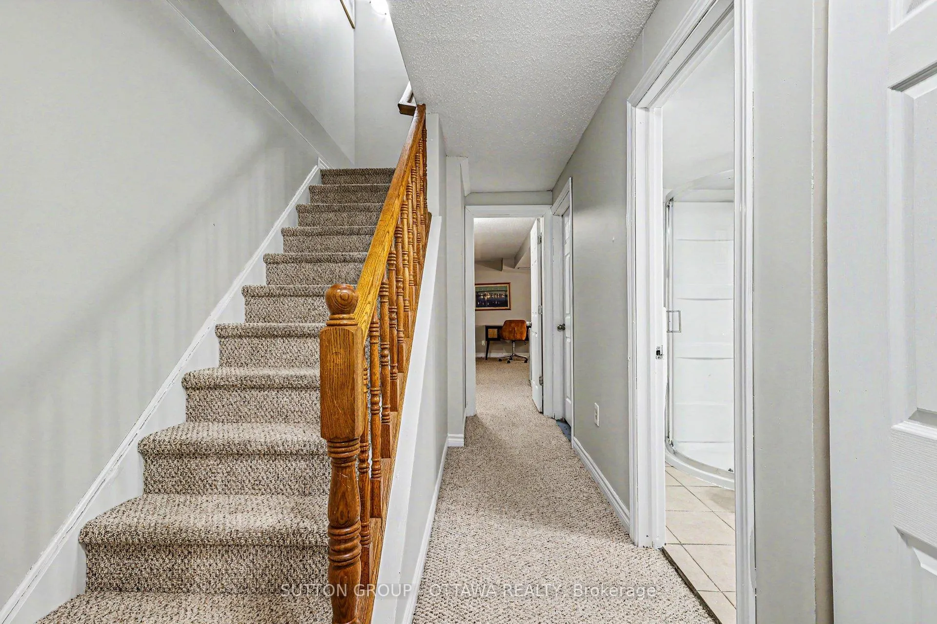 Photo 22 of 80 Burlington Crescent, Ottawa, Hunt Club Park/Greenboro — HOMEH