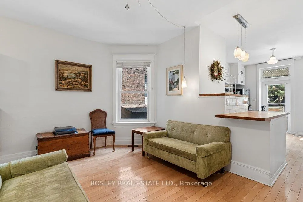 Photo 9 of 159A Gladstone Avenue, Toronto, Little Portugal — HOMEH