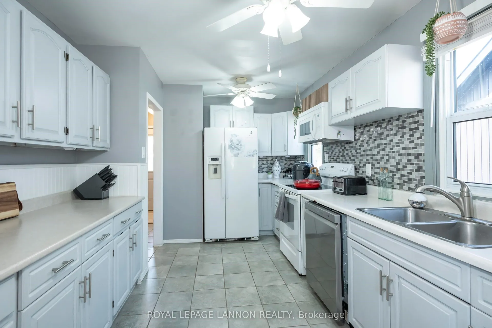 Photo 7 of 138 Christina Street E, Thunder Bay, Westfort — HOMEH