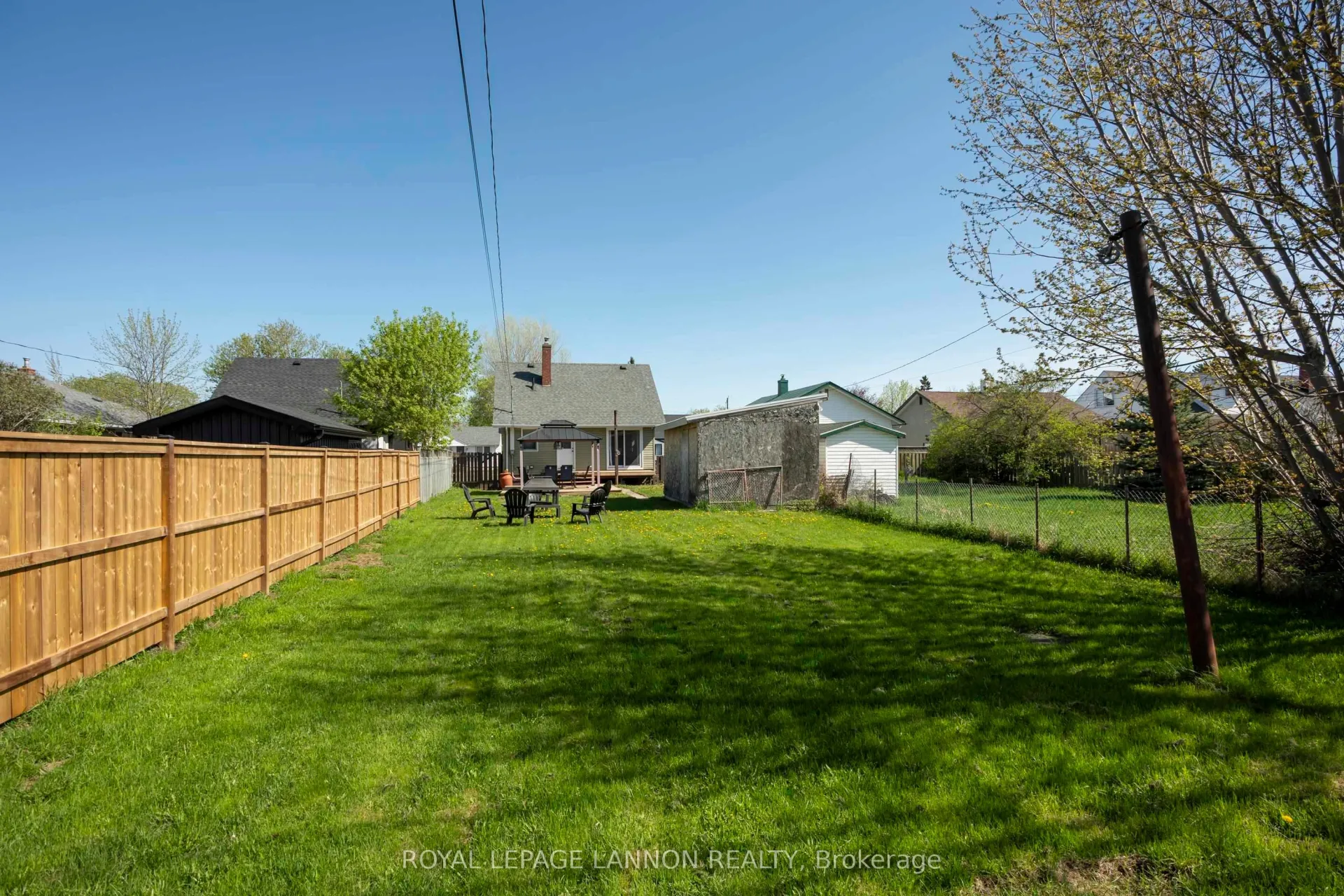 Photo 42 of 138 Christina Street E, Thunder Bay, Westfort — HOMEH