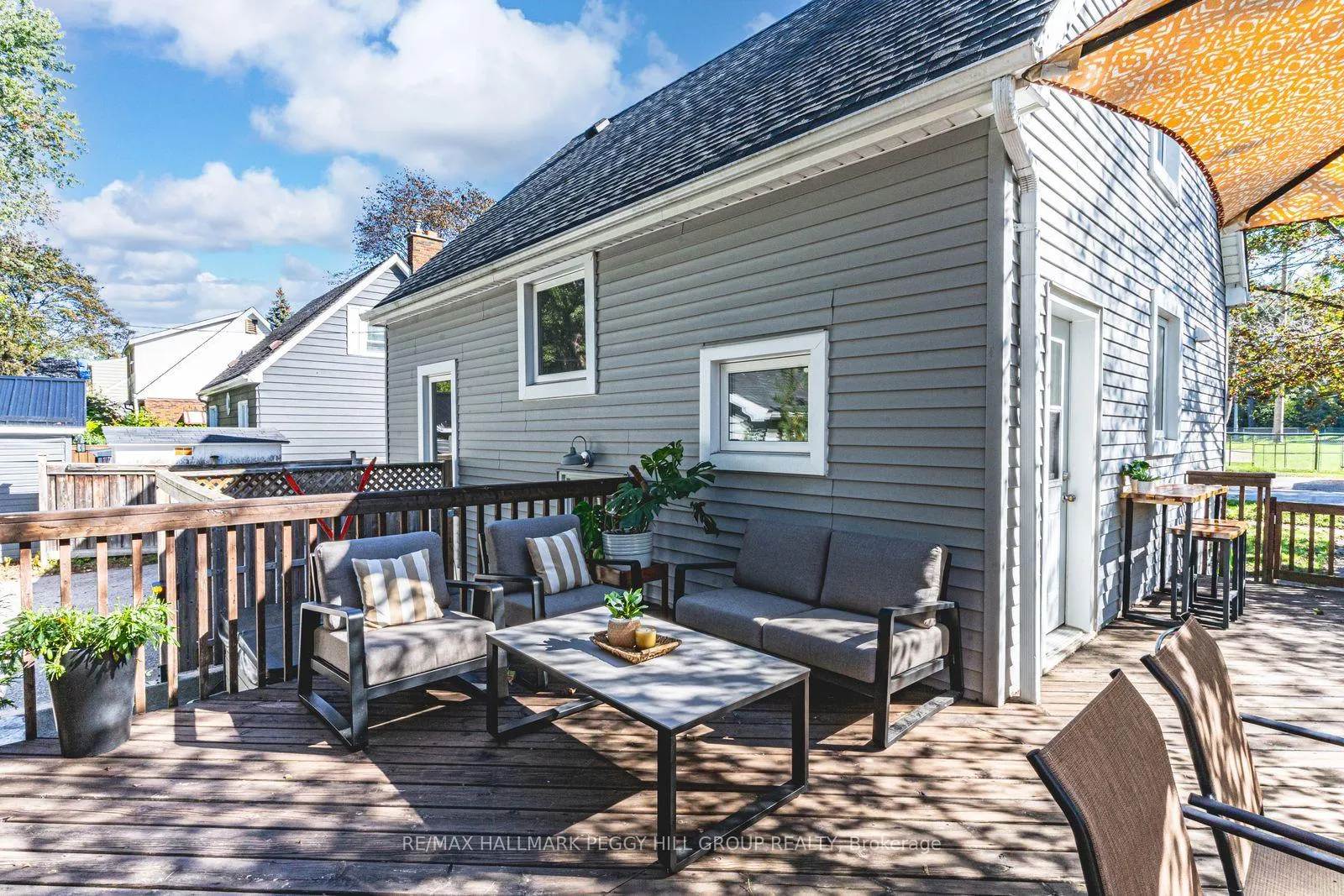 Photo 16 of 10 Holgate Street, Barrie, Allandale — HOMEH