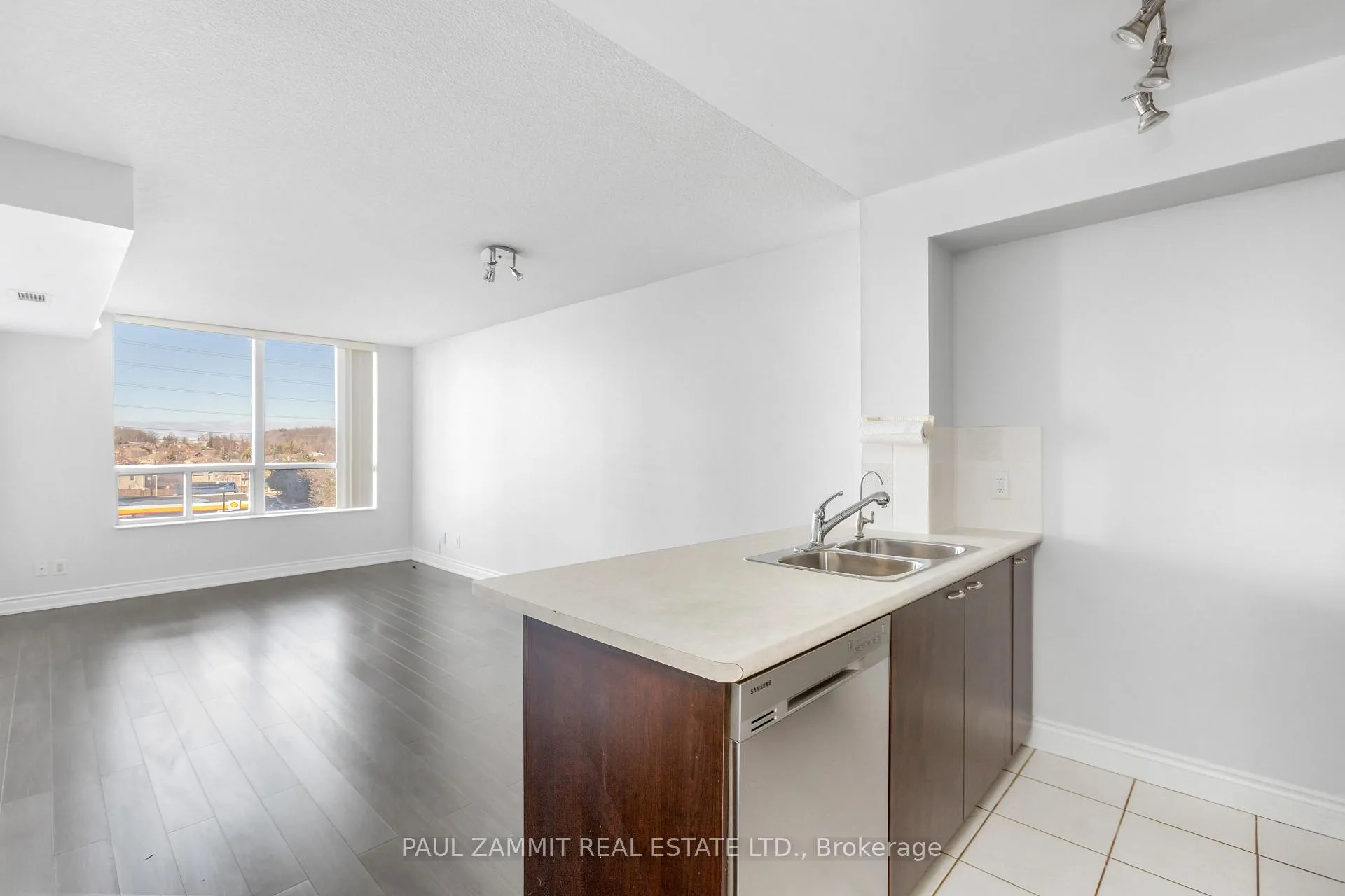 Photo 3 of Unit 615, 88 Times Avenue, Markham, Commerce Valley — HOMEH