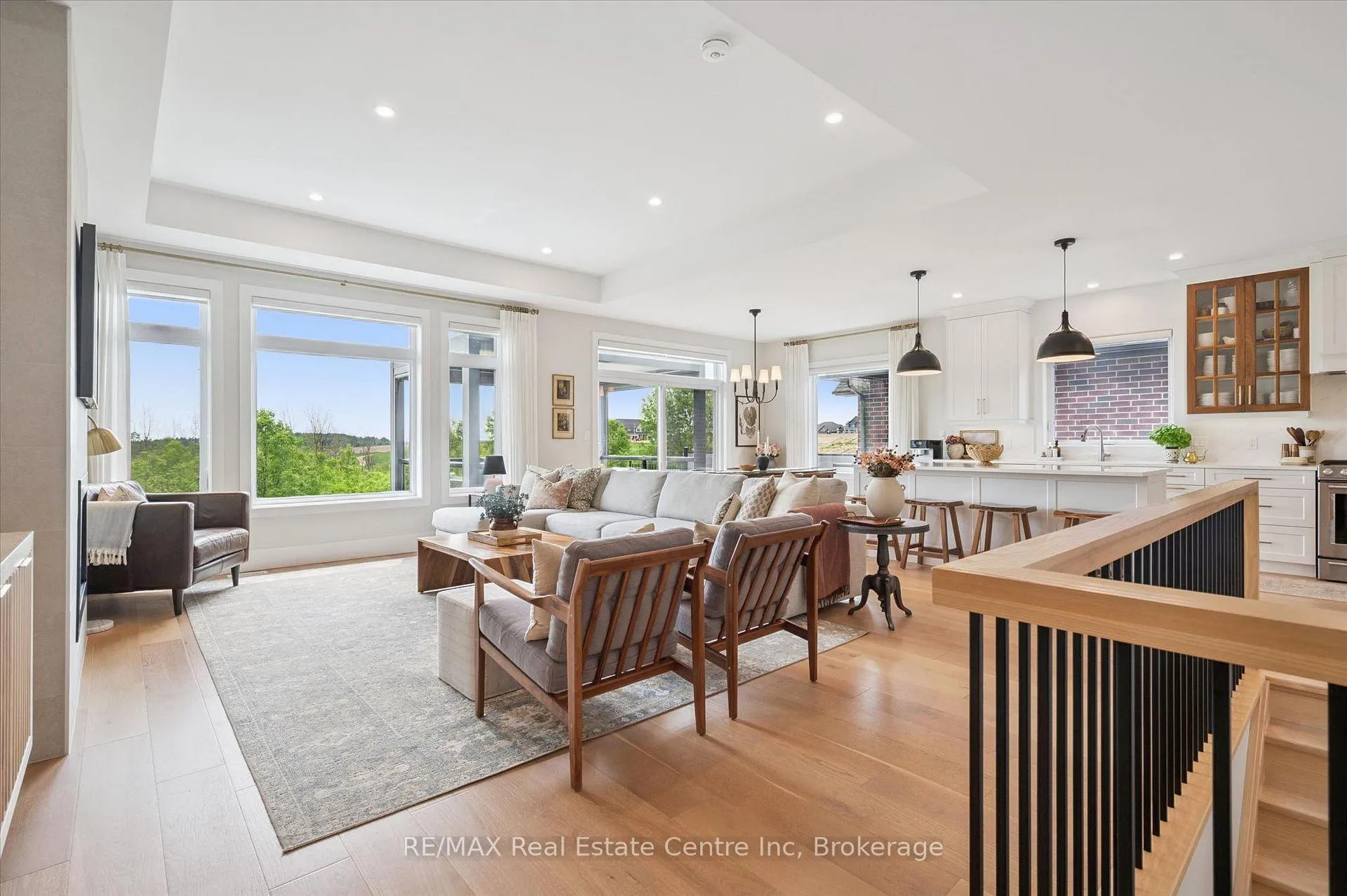 Photo 5 of 122 Ridgeview Drive, Mapleton, Rural Mapleton — HOMEH