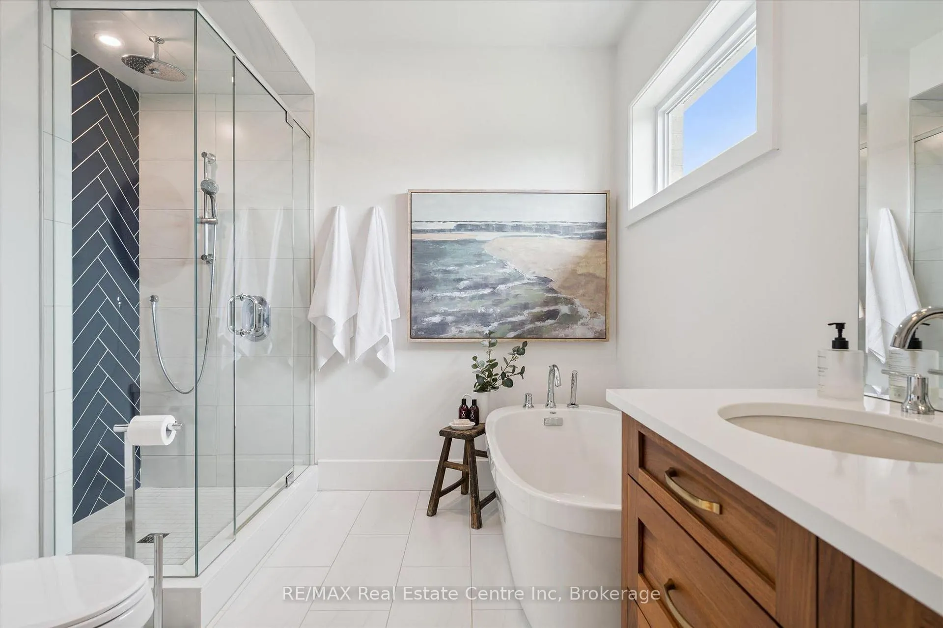 Photo 18 of 122 Ridgeview Drive, Mapleton, Rural Mapleton — HOMEH