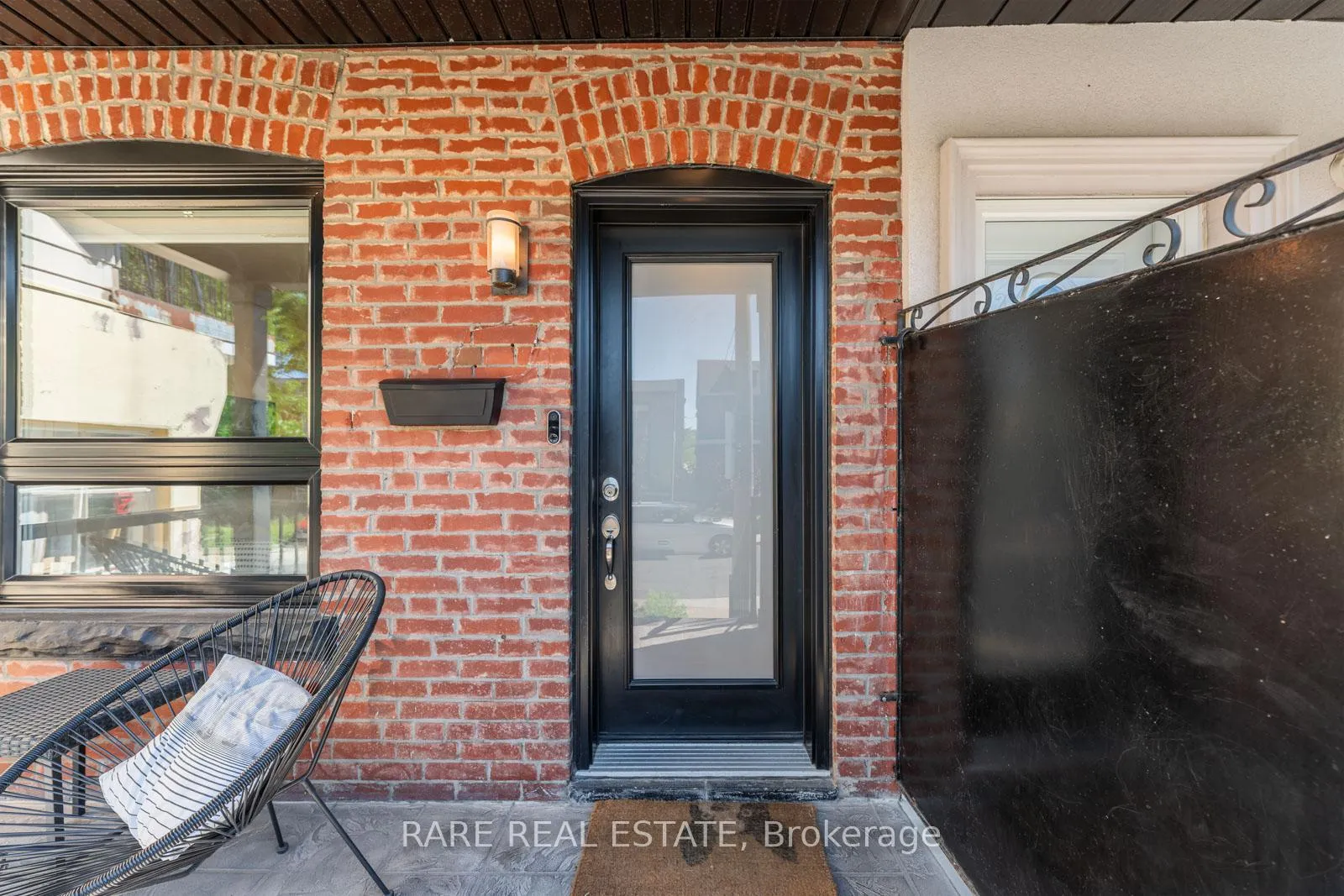 Photo 3 of 118 Mackay Avenue, Toronto, Corso Italia-Davenport — HOMEH
