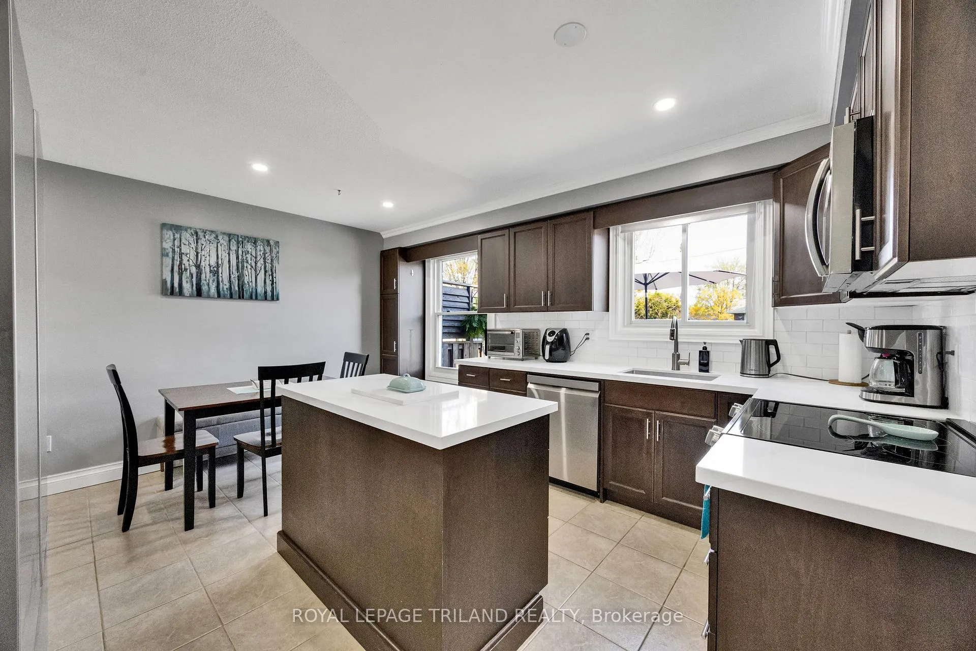 Photo 6 of 59 Vanier Place, St. Thomas — HOMEH