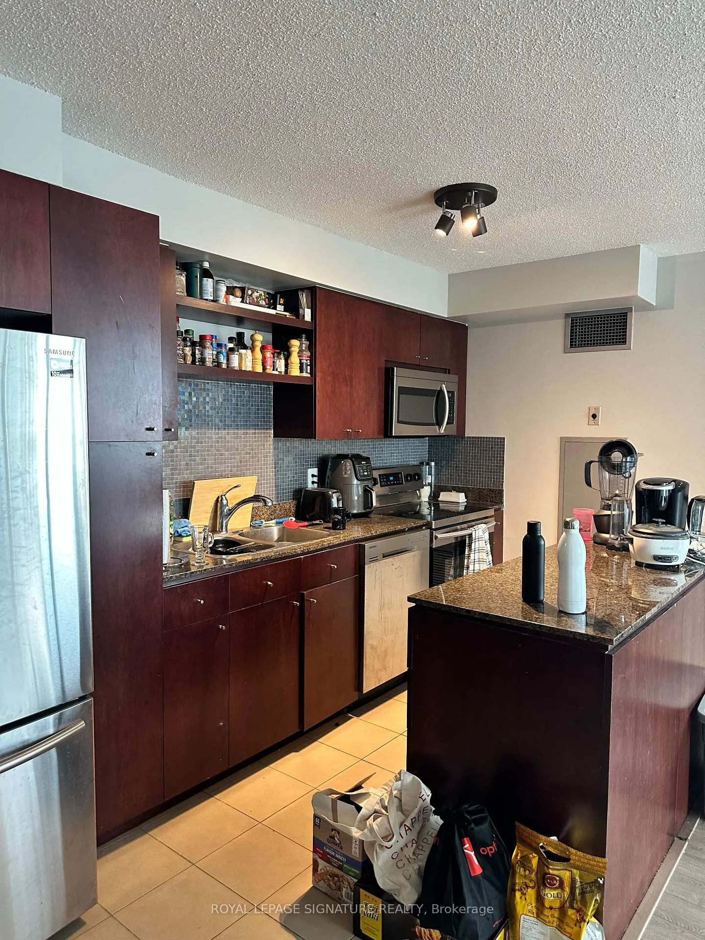 Photo 5 of Unit 2305, 373 Front Street W, Toronto, Waterfront Communities — HOMEH