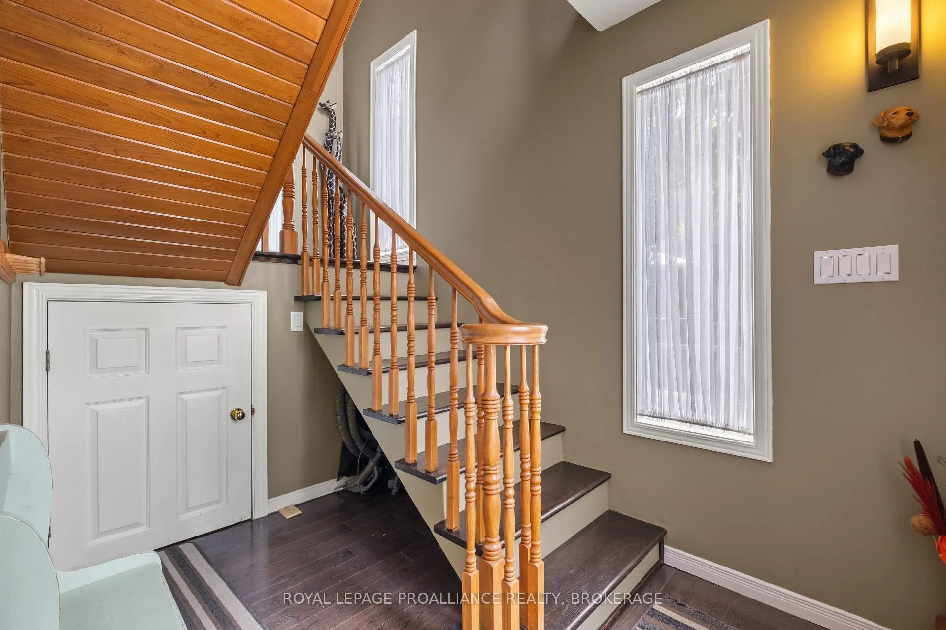 Photo 11 of 1020 Lark Lane, Frontenac, Frontenac South — HOMEH