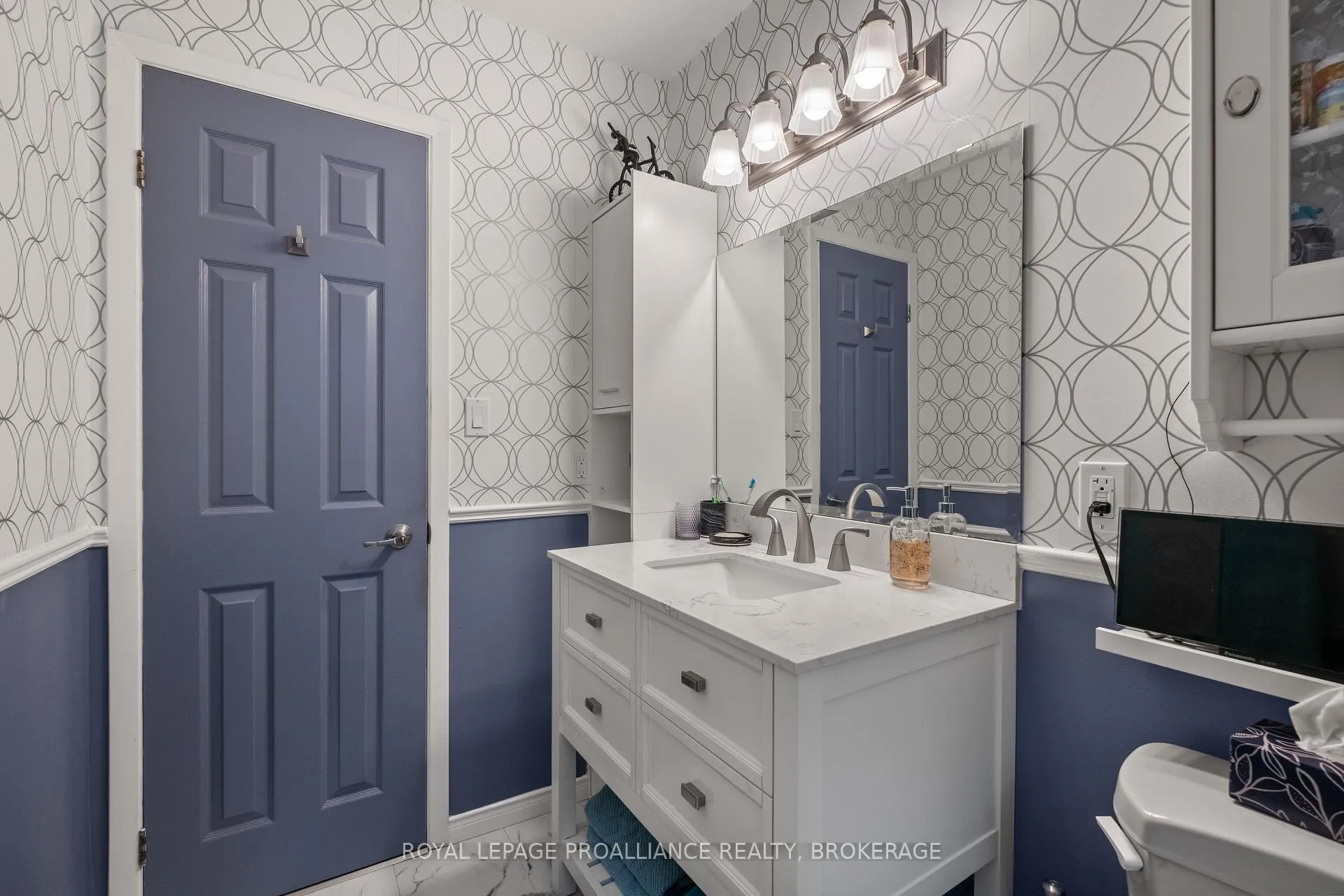Photo 19 of 1020 Lark Lane, Frontenac, Frontenac South — HOMEH