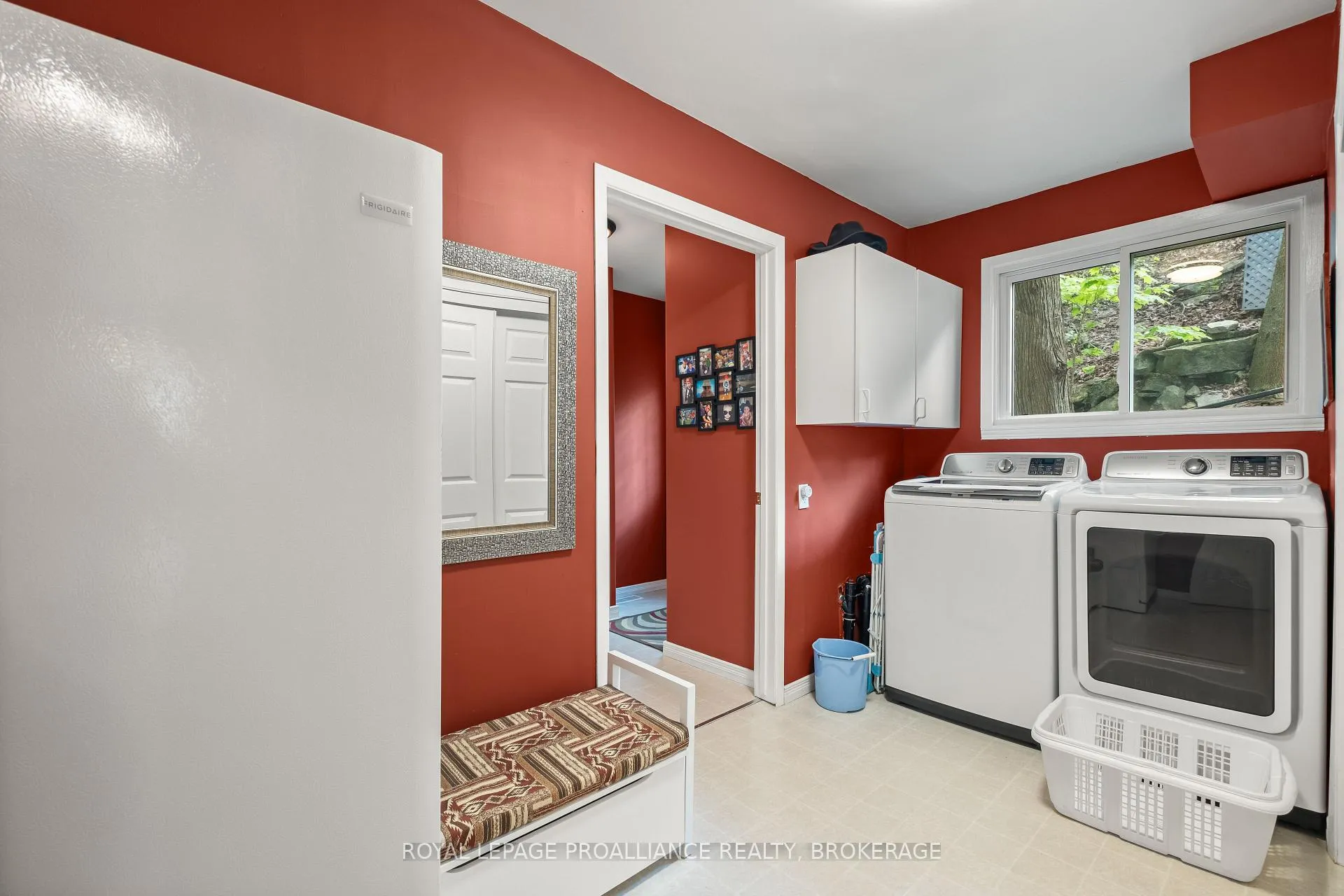 Photo 20 of 1020 Lark Lane, Frontenac, Frontenac South — HOMEH
