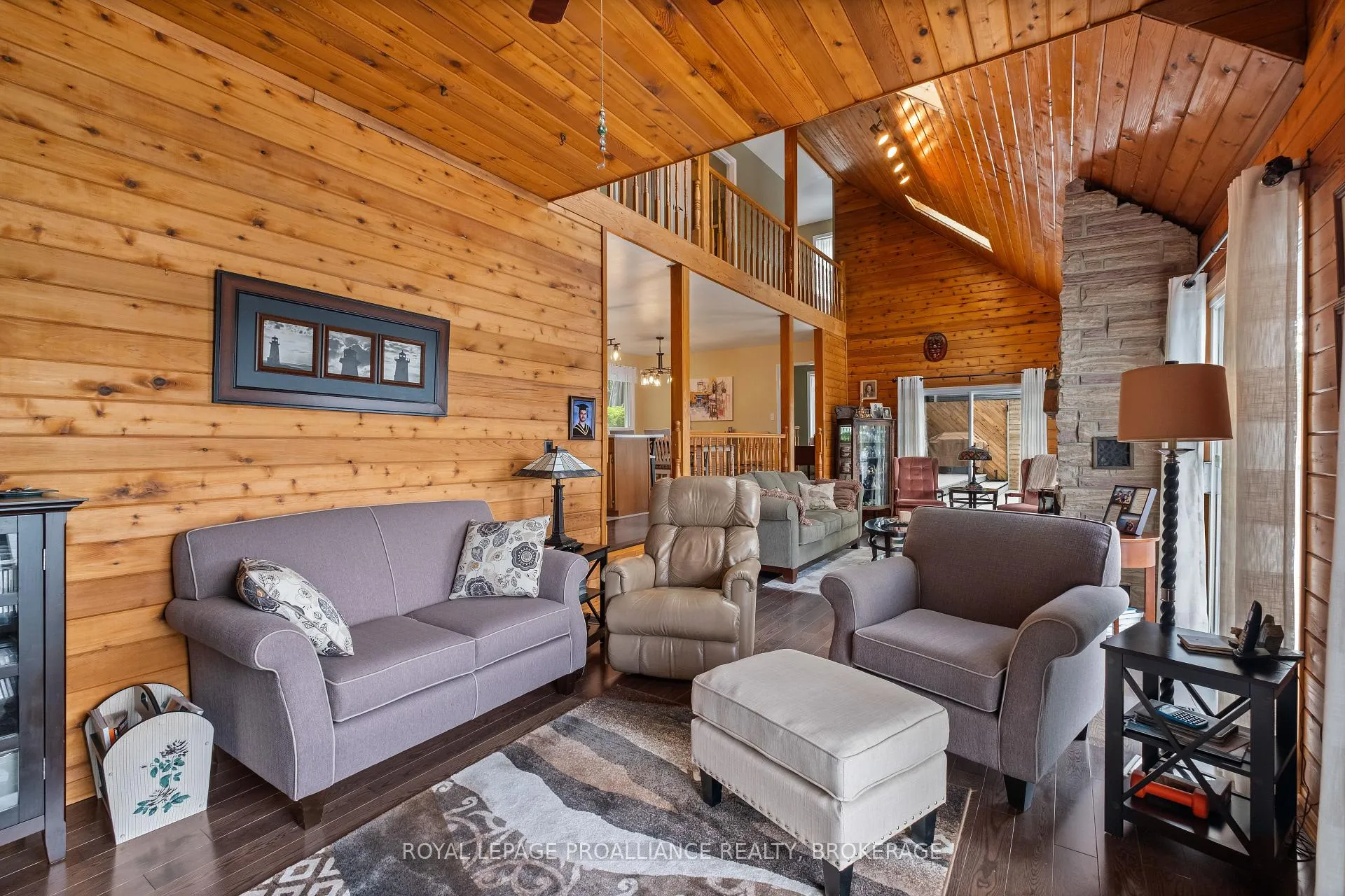 Photo 25 of 1020 Lark Lane, Frontenac, Frontenac South — HOMEH