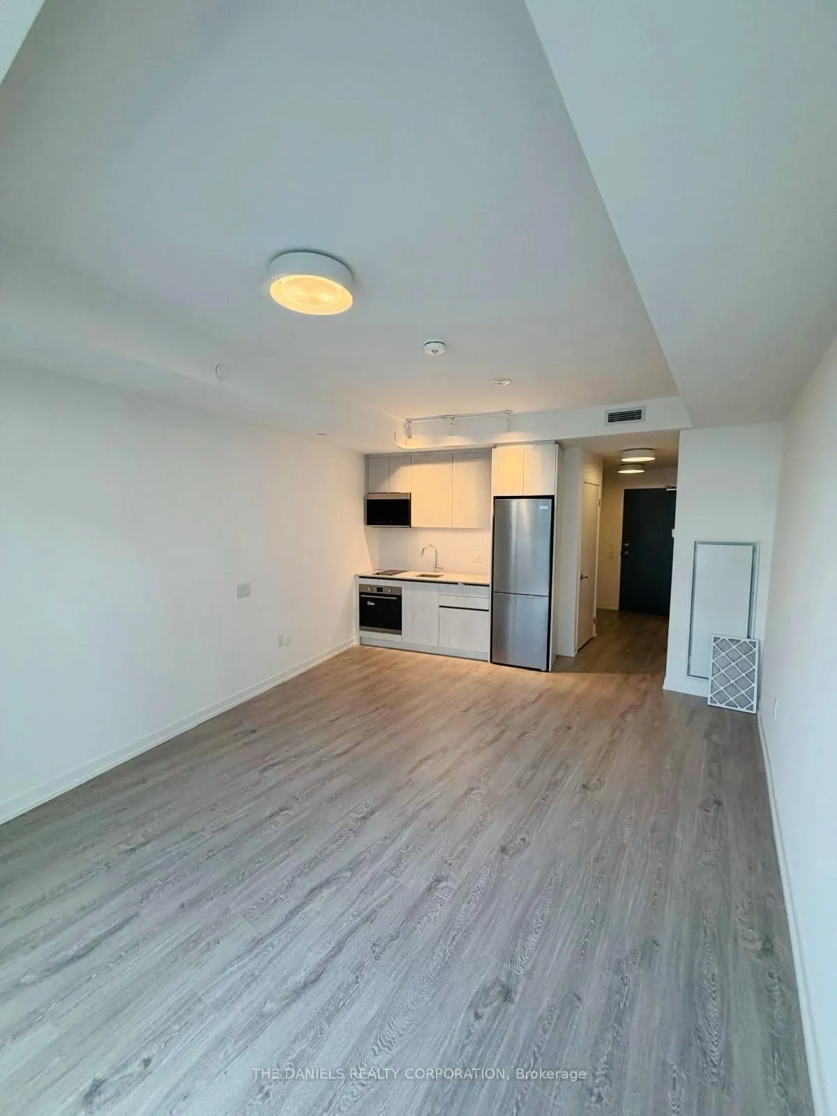 Front of Unit 512, 2485 Eglinton Avenue W