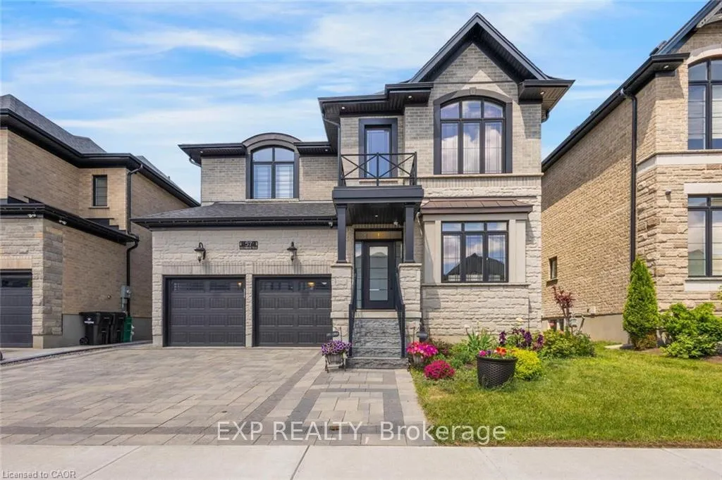 Photo 2 of 57 Hollybrook Trail, Kitchener — HOMEH