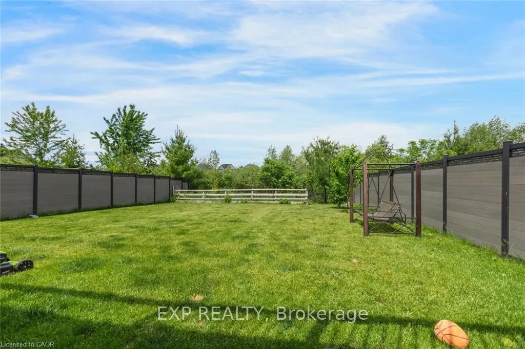 Photo 41 of 57 Hollybrook Trail, Kitchener — HOMEH