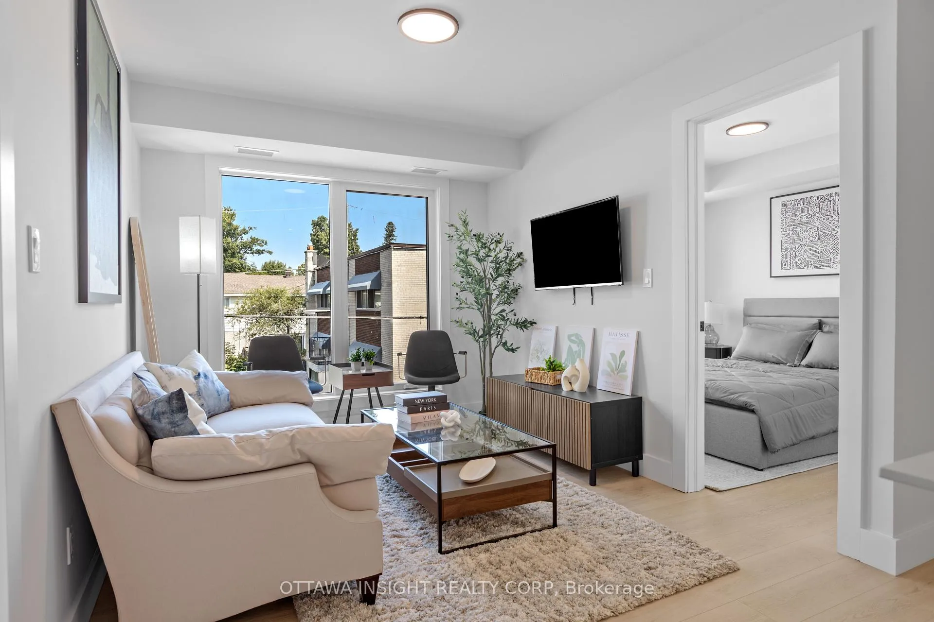 Photo 2 of Unit 002, 2409 Carlsen Avenue, Ottawa, Heron Park — HOMEH