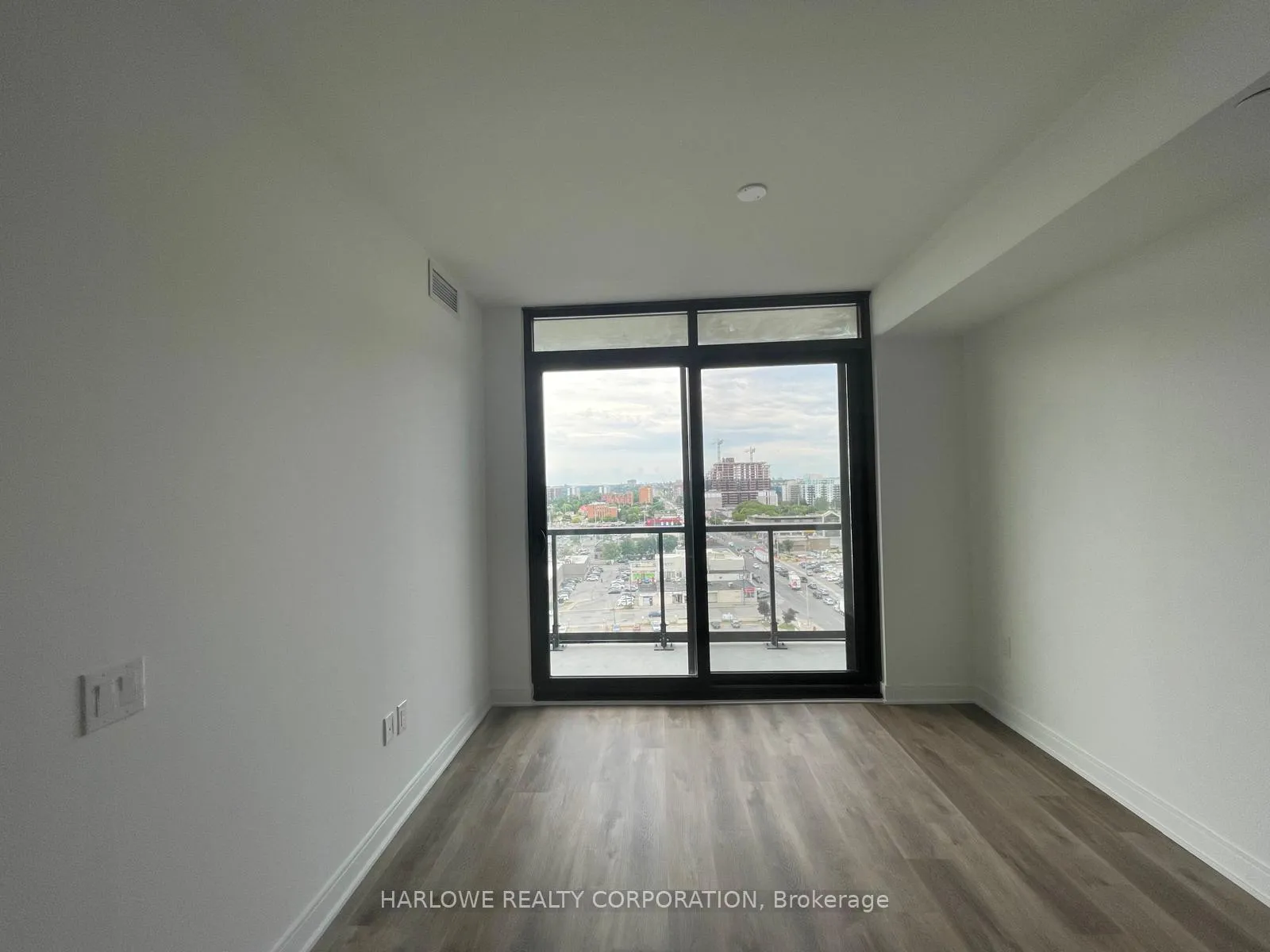 Photo 2 of Unit 1220, 86 Dundas Street E, Mississauga, Cooksville — HOMEH