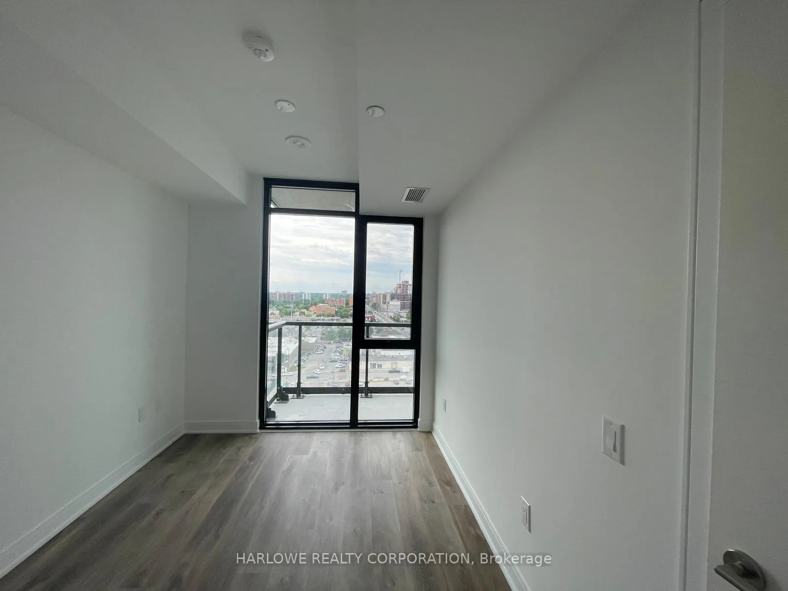 Photo 4 of Unit 1220, 86 Dundas Street E, Mississauga, Cooksville — HOMEH