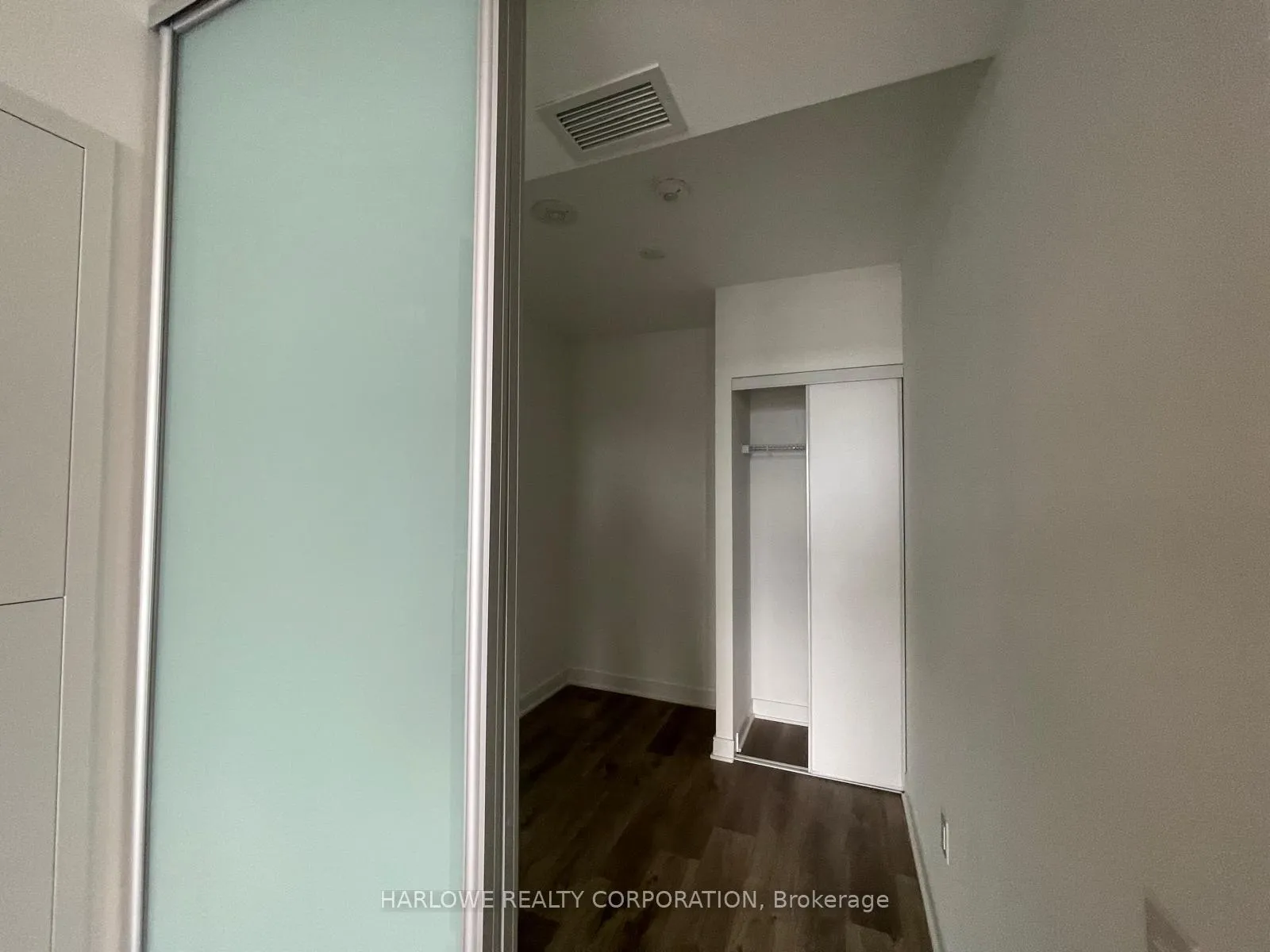 Photo 7 of Unit 1220, 86 Dundas Street E, Mississauga, Cooksville — HOMEH