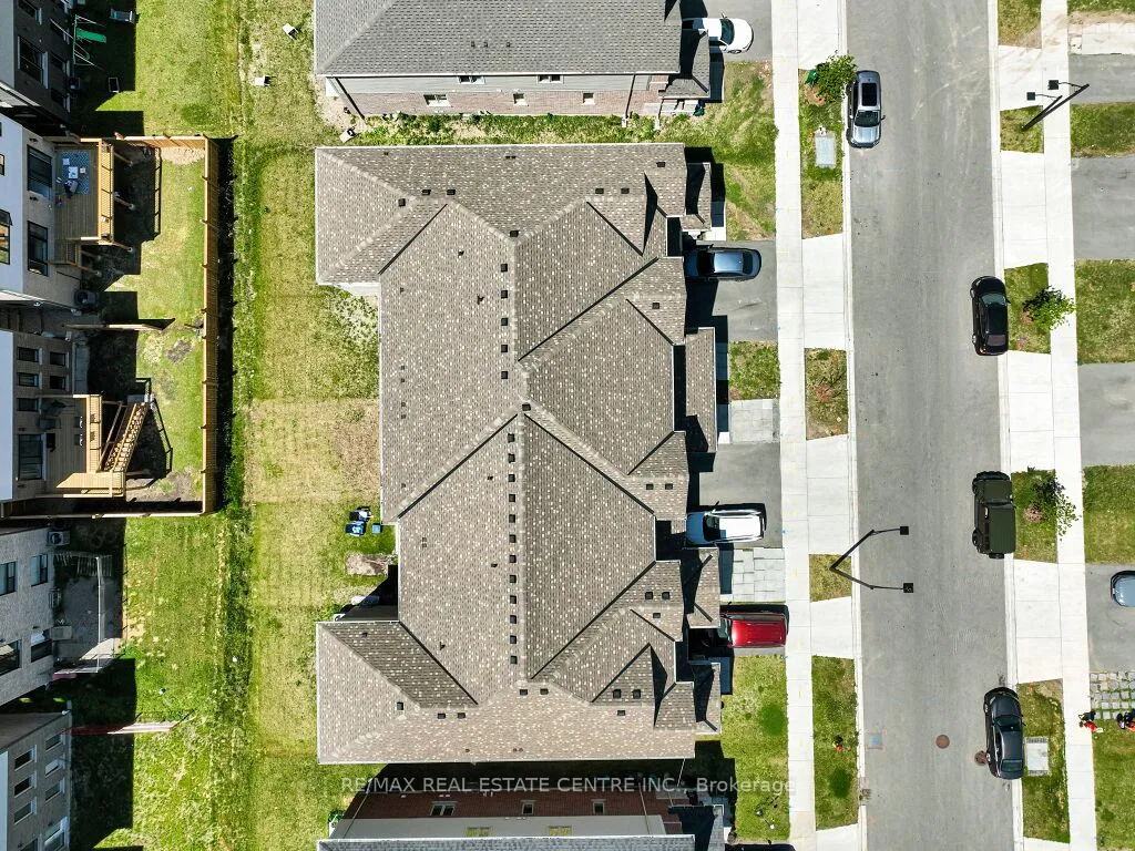 Photo 4 of 76 Grassbourne Avenue, Kitchener — HOMEH
