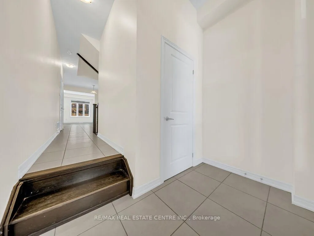Photo 8 of 76 Grassbourne Avenue, Kitchener — HOMEH