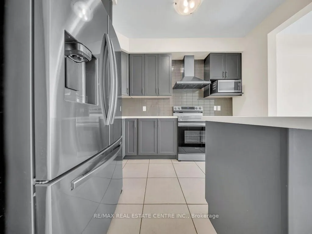 Photo 18 of 76 Grassbourne Avenue, Kitchener — HOMEH