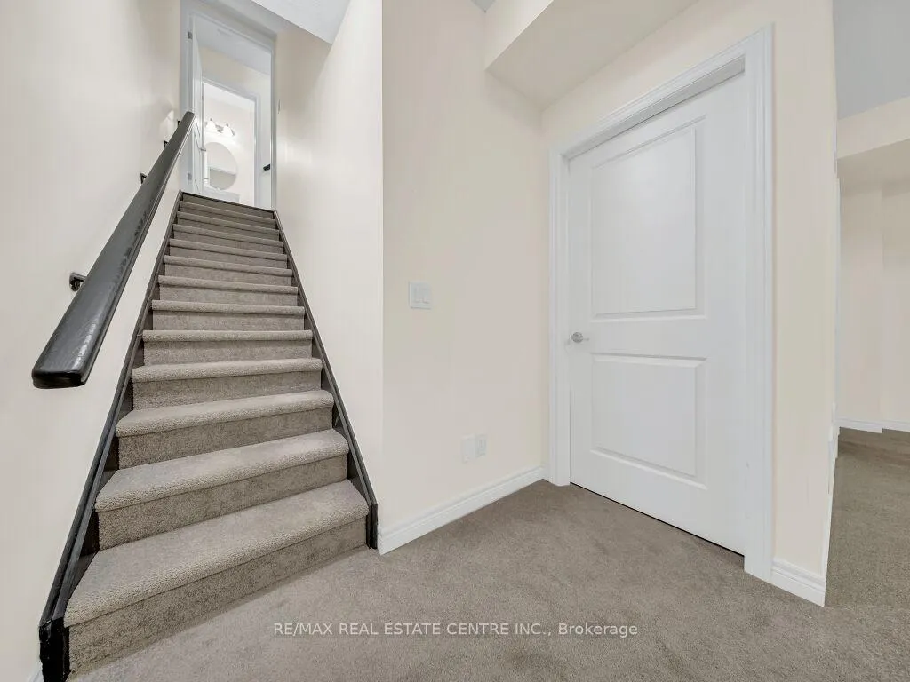 Photo 39 of 76 Grassbourne Avenue, Kitchener — HOMEH