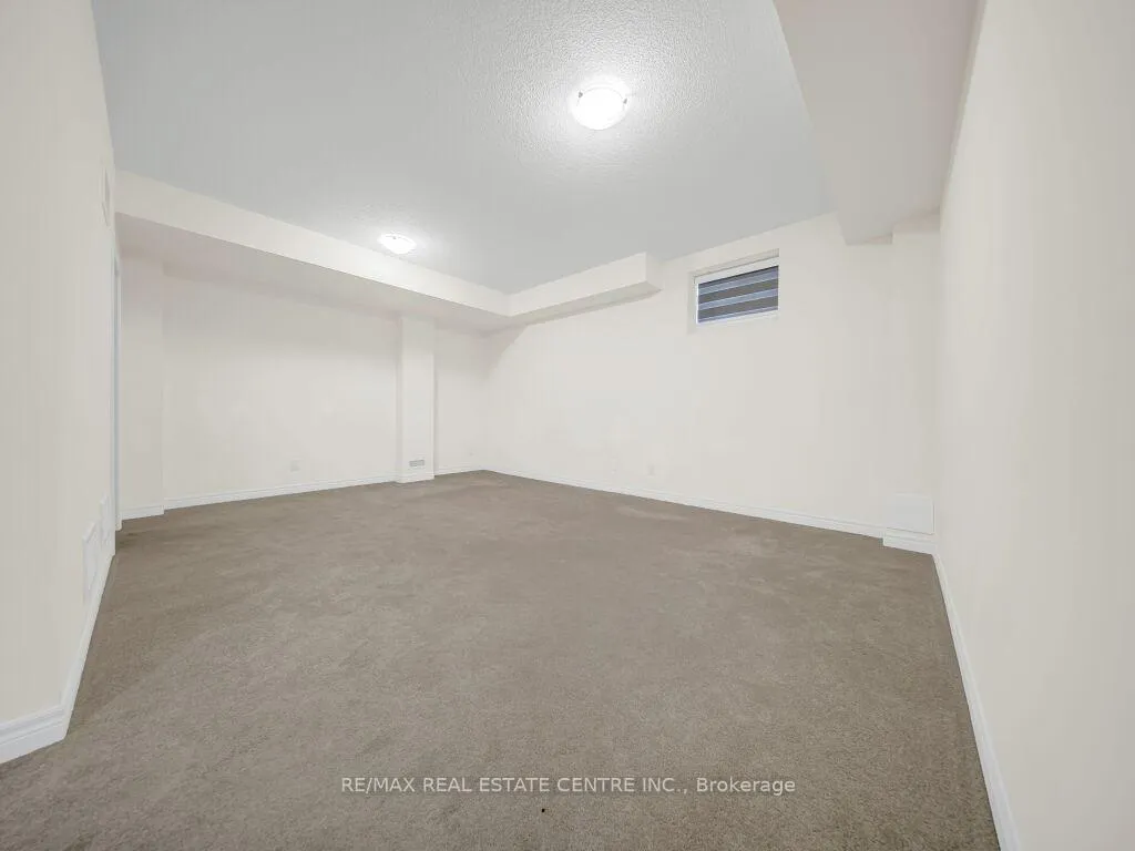 Photo 41 of 76 Grassbourne Avenue, Kitchener — HOMEH