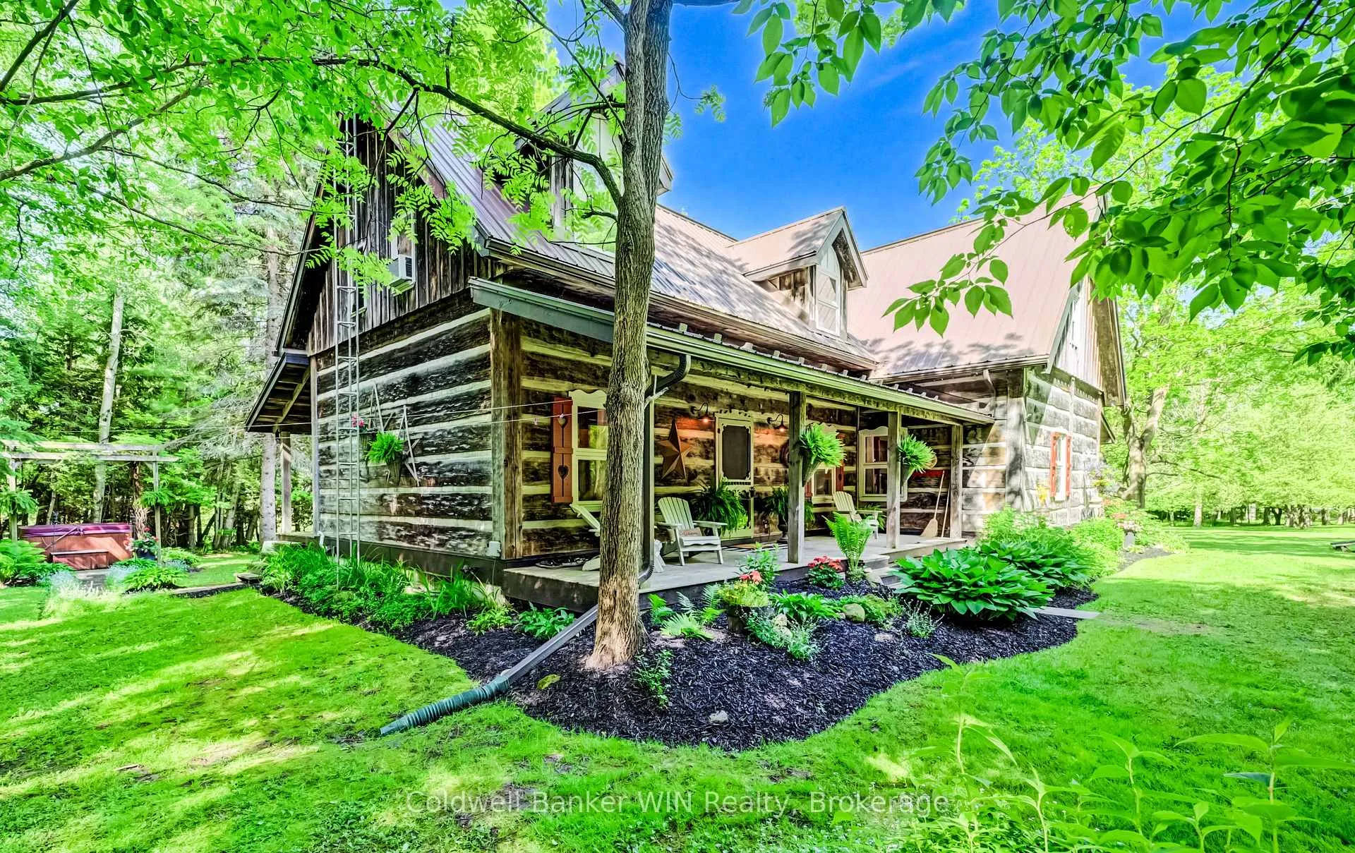 Photo 2 of 7341 Sideroad 12, Mapleton, Rural Mapleton — HOMEH