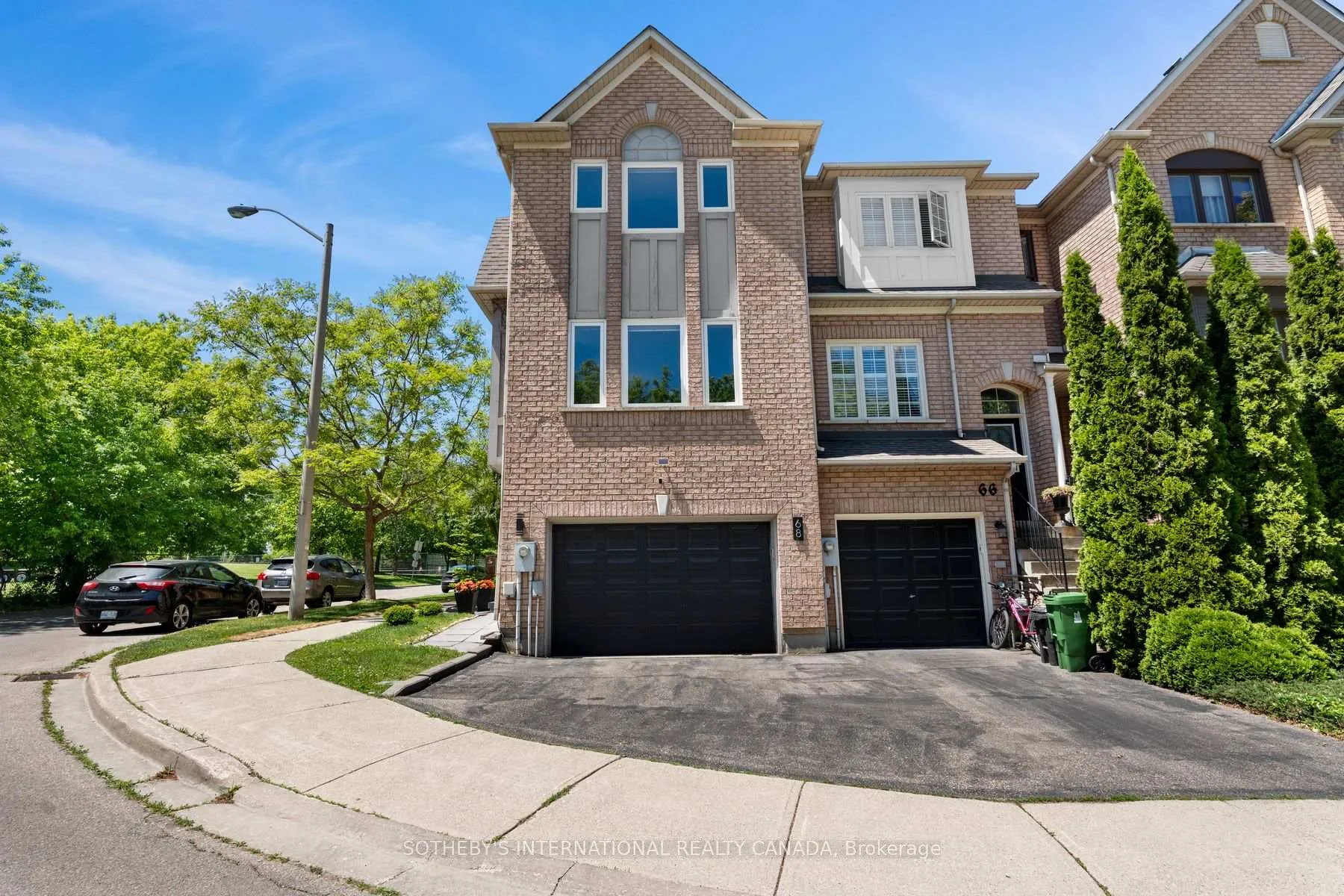Photo 1 of 68 Harbourview Crescent, Etobicoke, Mimico — HOMEH