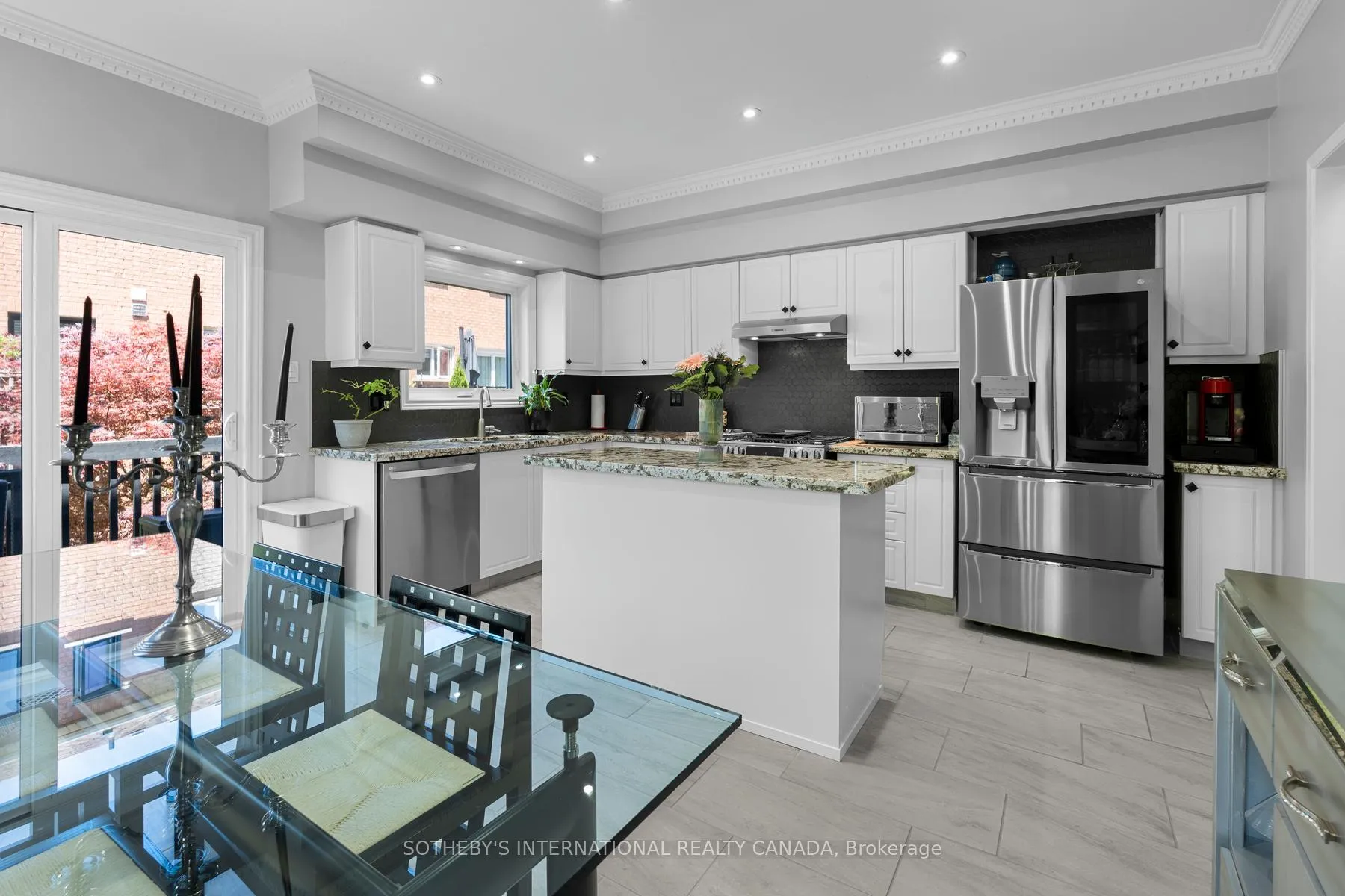 Photo 9 of 68 Harbourview Crescent, Etobicoke, Mimico — HOMEH
