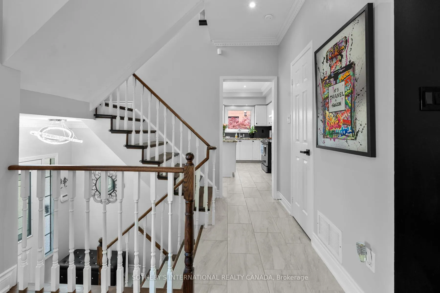 Photo 15 of 68 Harbourview Crescent, Etobicoke, Mimico — HOMEH