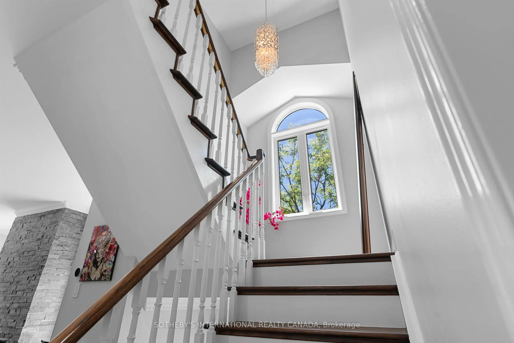 Photo 20 of 68 Harbourview Crescent, Etobicoke, Mimico — HOMEH