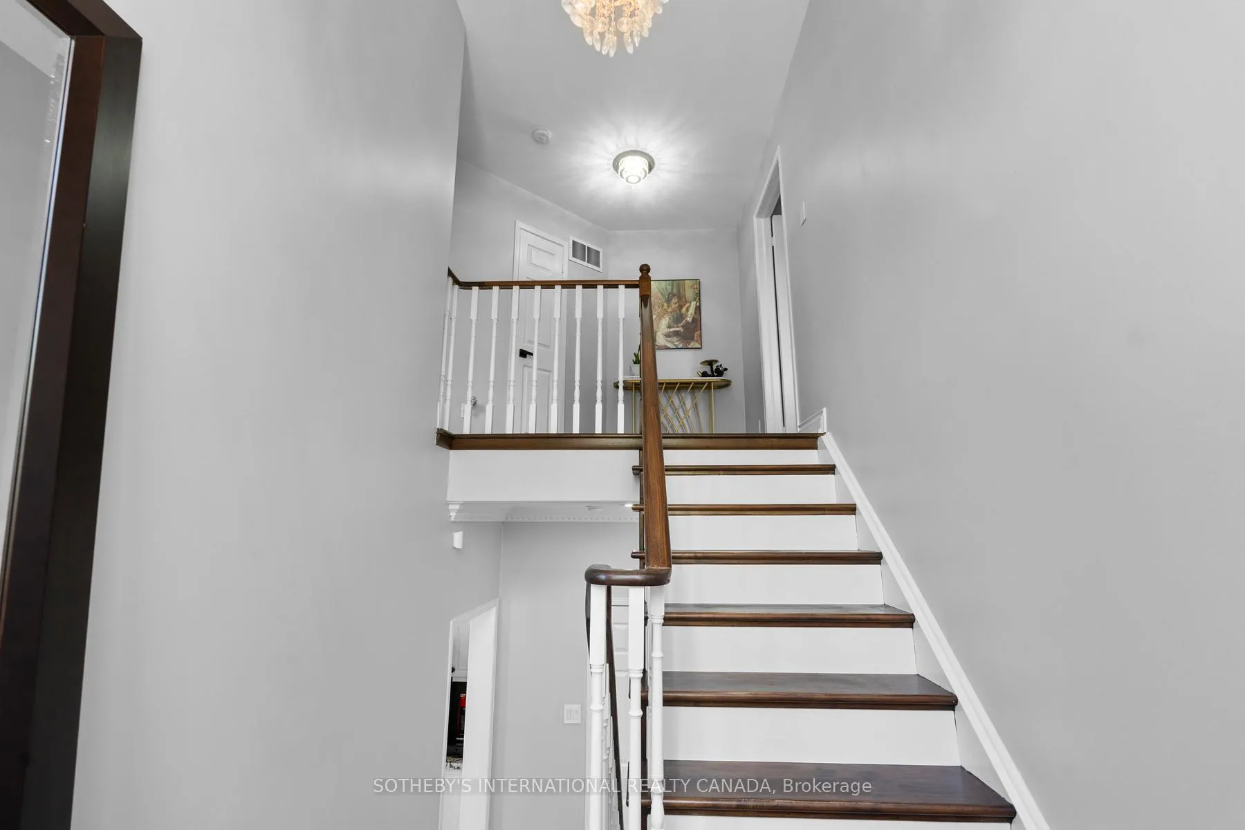 Photo 25 of 68 Harbourview Crescent, Etobicoke, Mimico — HOMEH