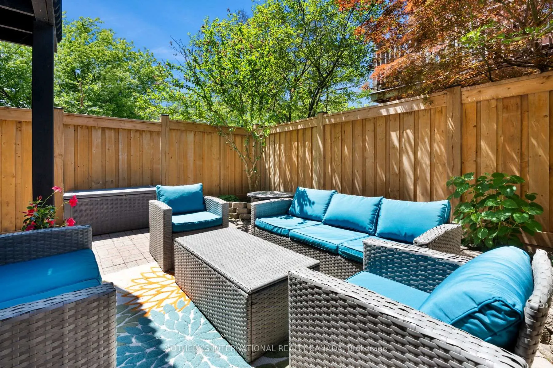 Photo 28 of 68 Harbourview Crescent, Etobicoke, Mimico — HOMEH