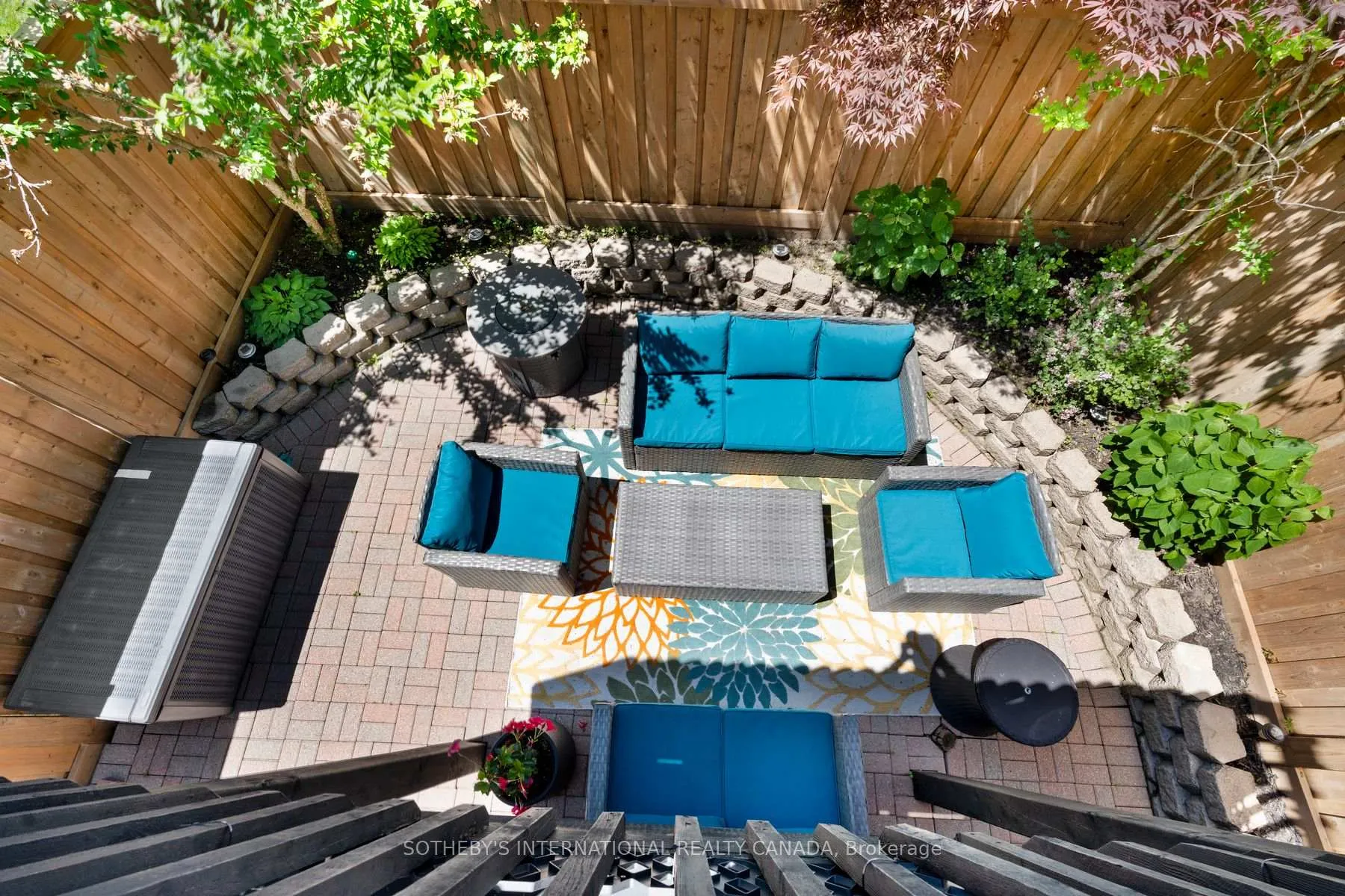 Photo 30 of 68 Harbourview Crescent, Etobicoke, Mimico — HOMEH
