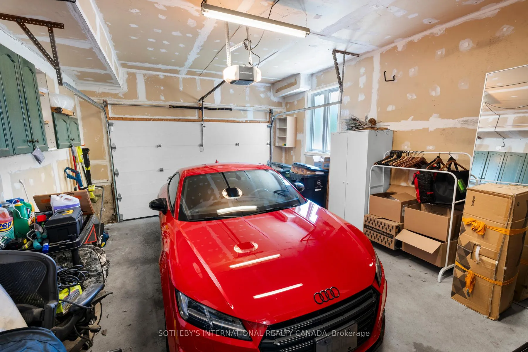 Photo 33 of 68 Harbourview Crescent, Etobicoke, Mimico — HOMEH