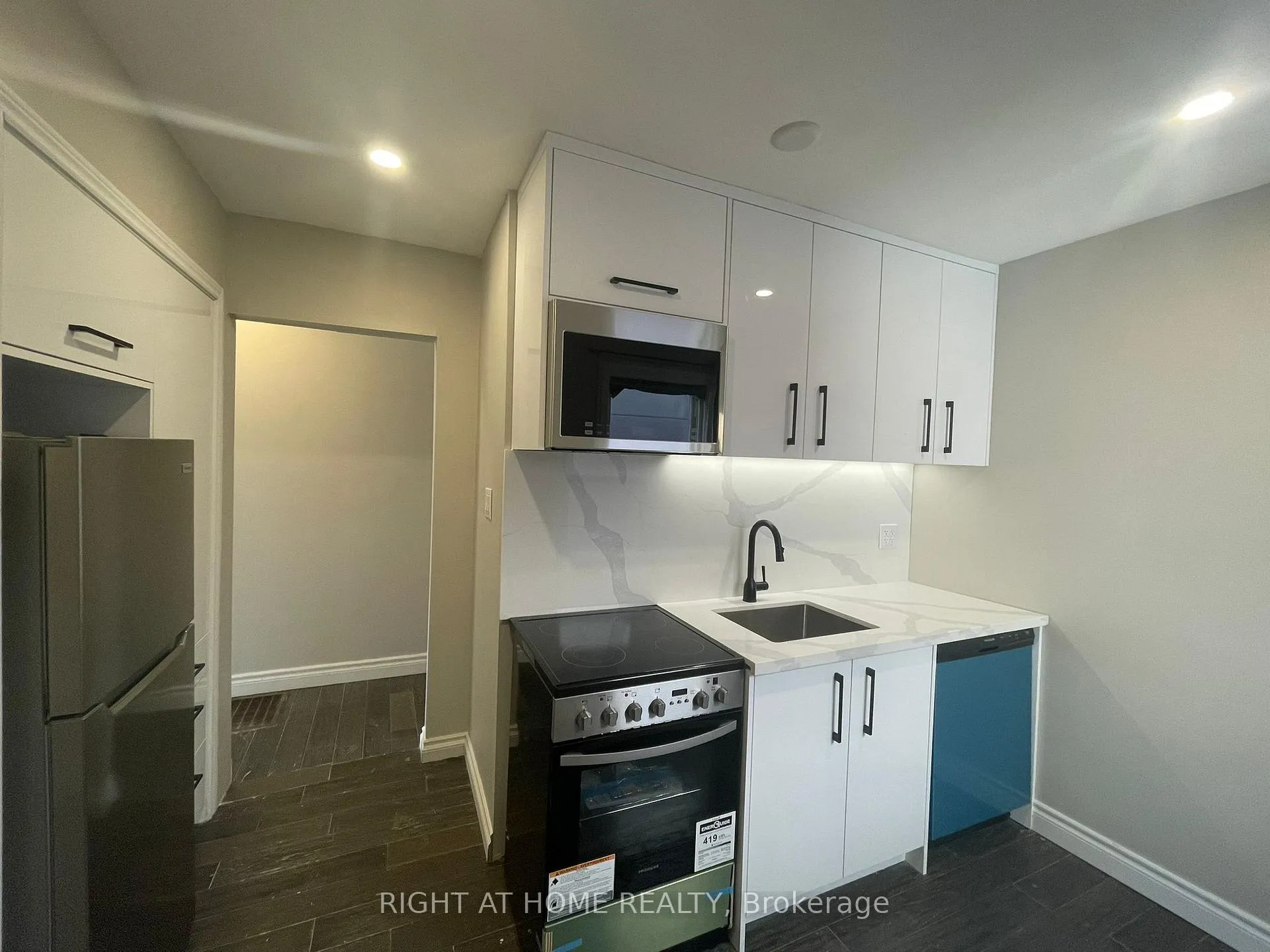 Photo 1 of Unit 101, 495 Salem Avenue N, Toronto, Dovercourt-Wallace Emerson-Junction — HOMEH