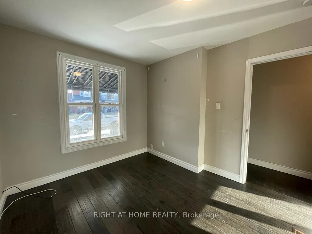 Photo 4 of Unit 101, 495 Salem Avenue N, Toronto, Dovercourt-Wallace Emerson-Junction — HOMEH