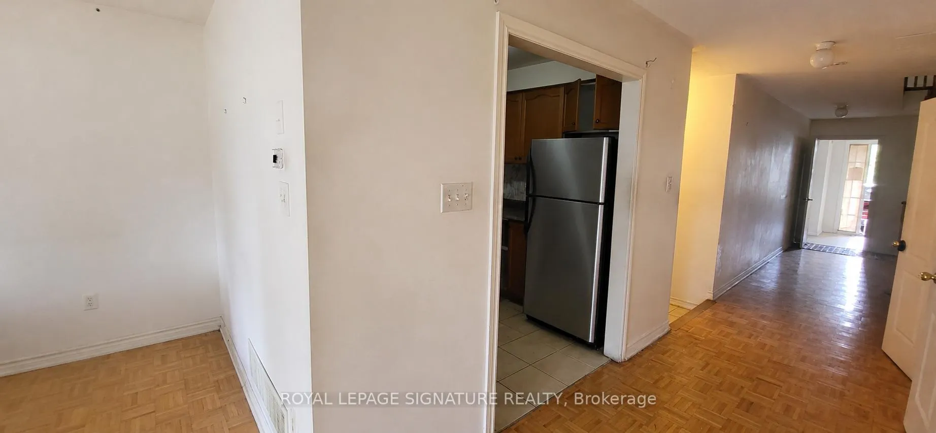 Photo 4 of 91 Nasir Crescent, Vaughan, Vellore Village — HOMEH