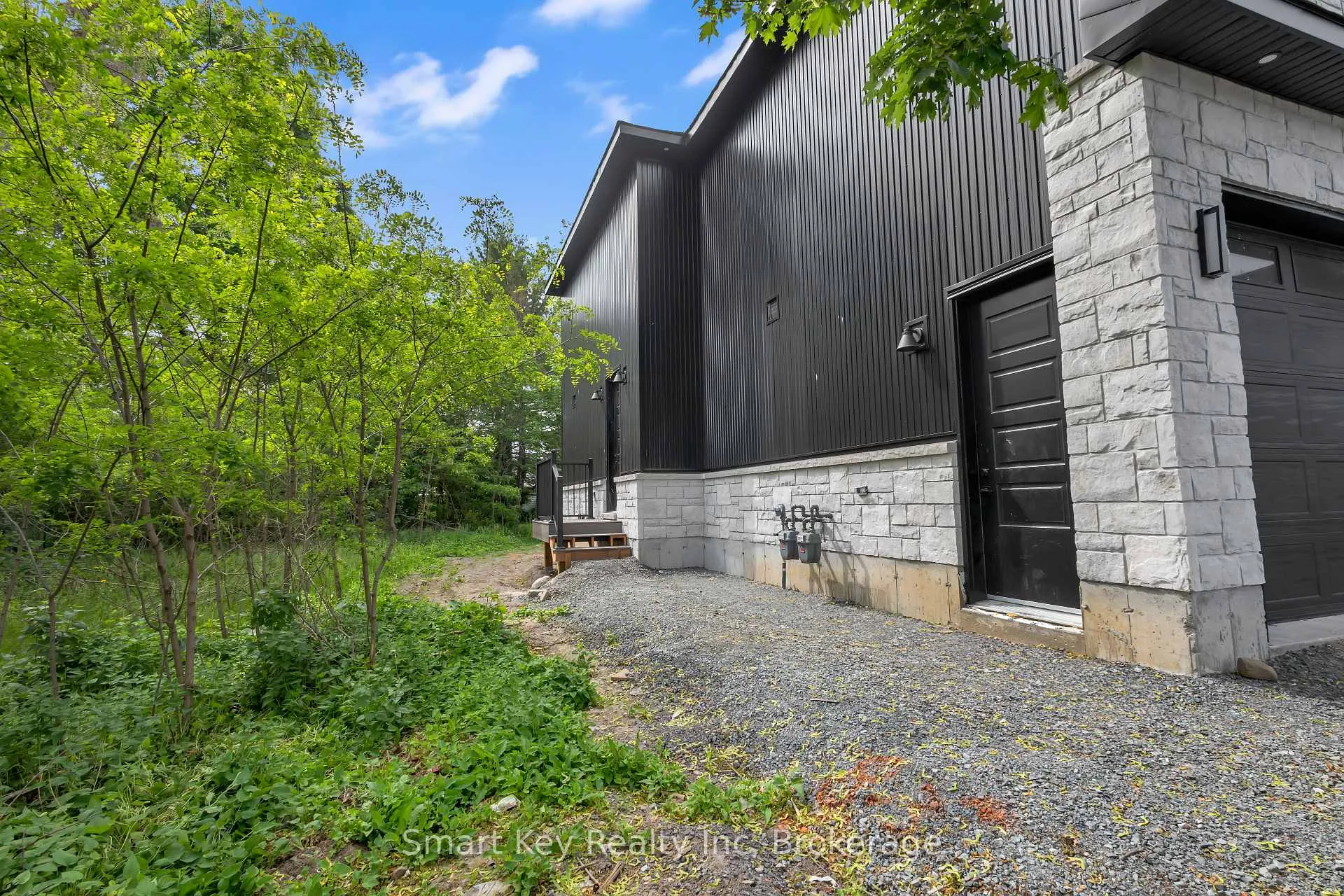 Photo 4 of 125 Brae Crescent, Ottawa, Stittsville (South) — HOMEH