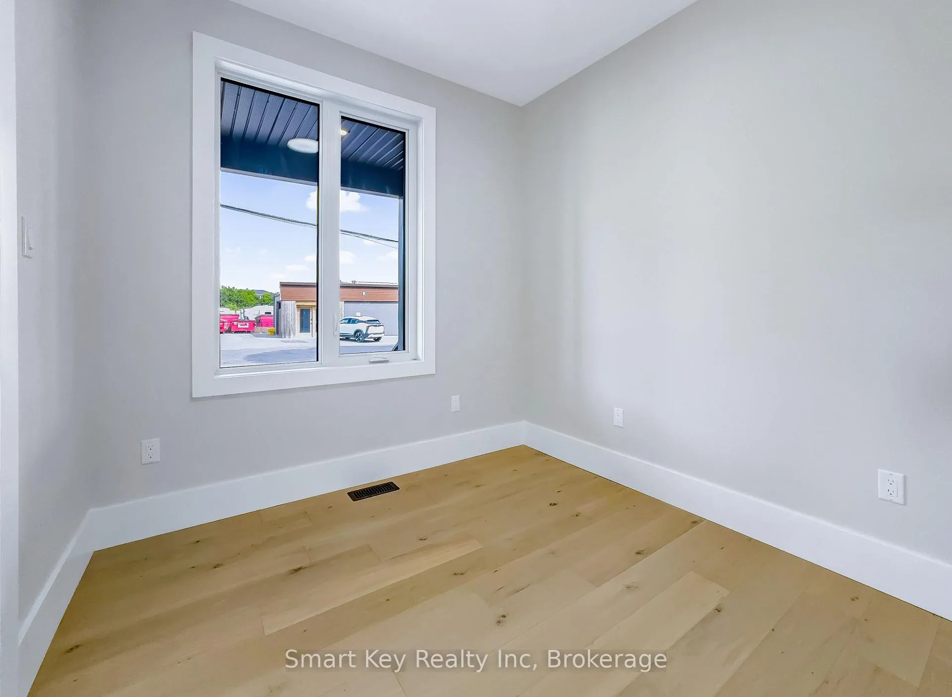 Photo 8 of 125 Brae Crescent, Ottawa, Stittsville (South) — HOMEH