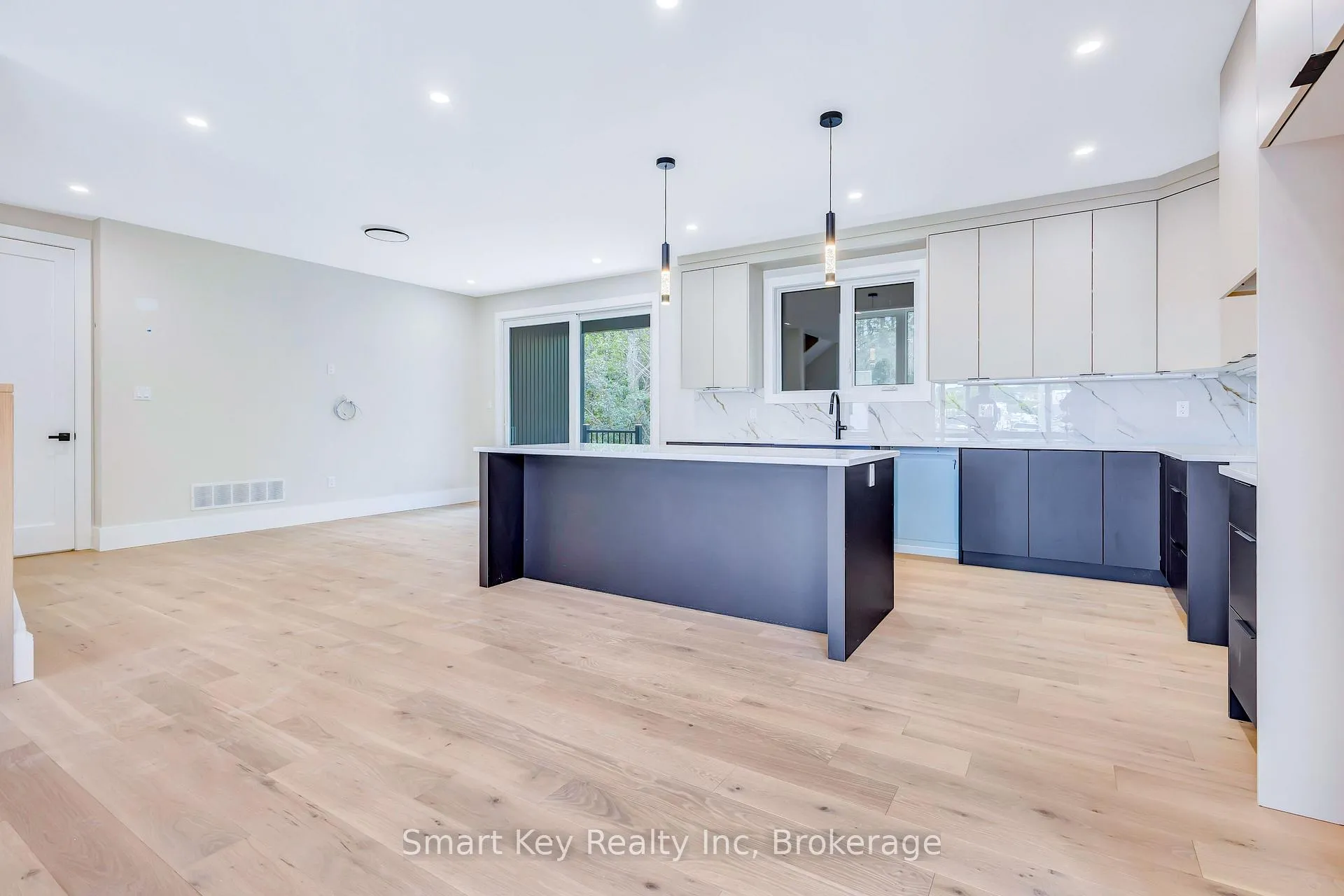 Photo 12 of 125 Brae Crescent, Ottawa, Stittsville (South) — HOMEH