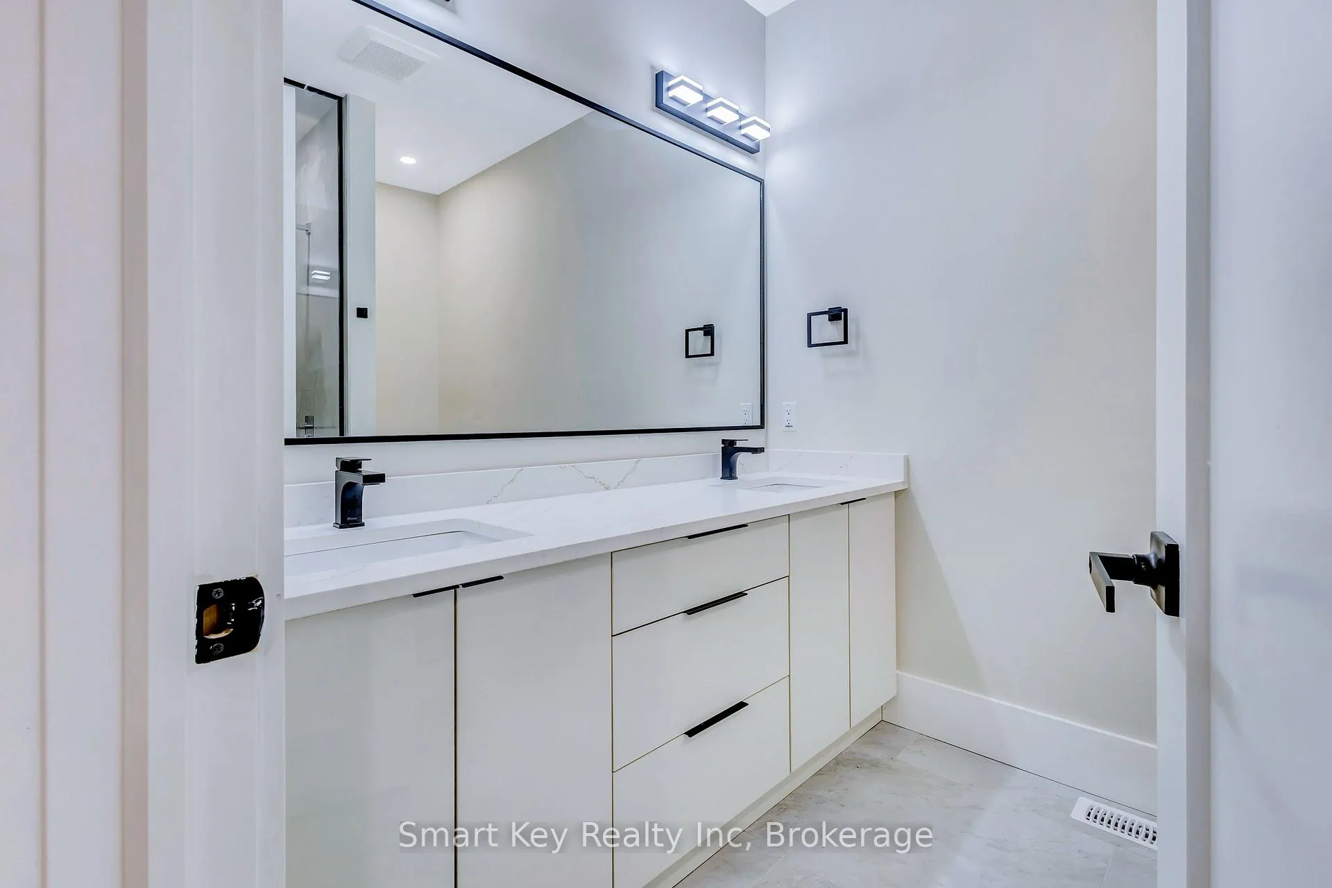 Photo 29 of 125 Brae Crescent, Ottawa, Stittsville (South) — HOMEH