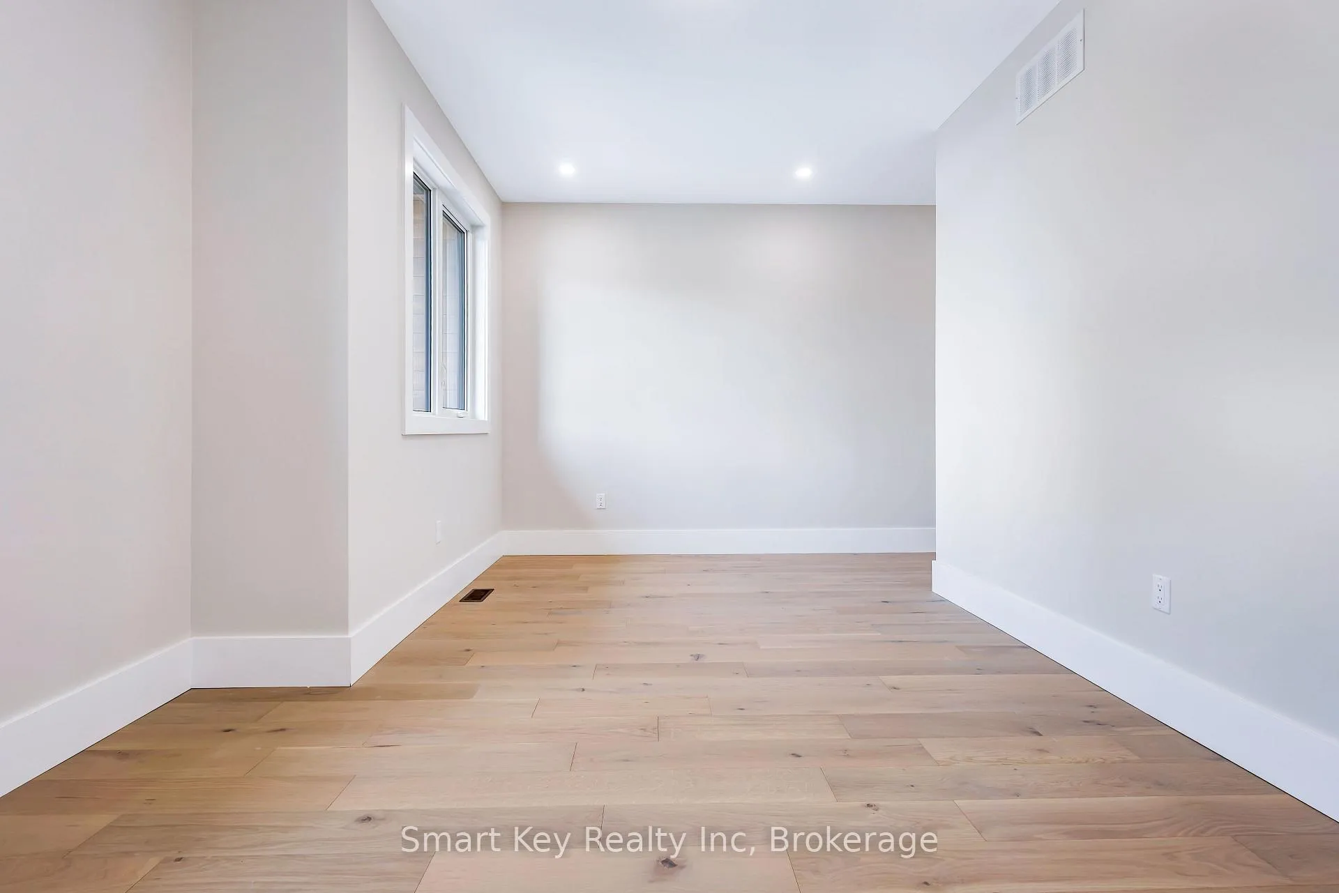Photo 33 of 125 Brae Crescent, Ottawa, Stittsville (South) — HOMEH