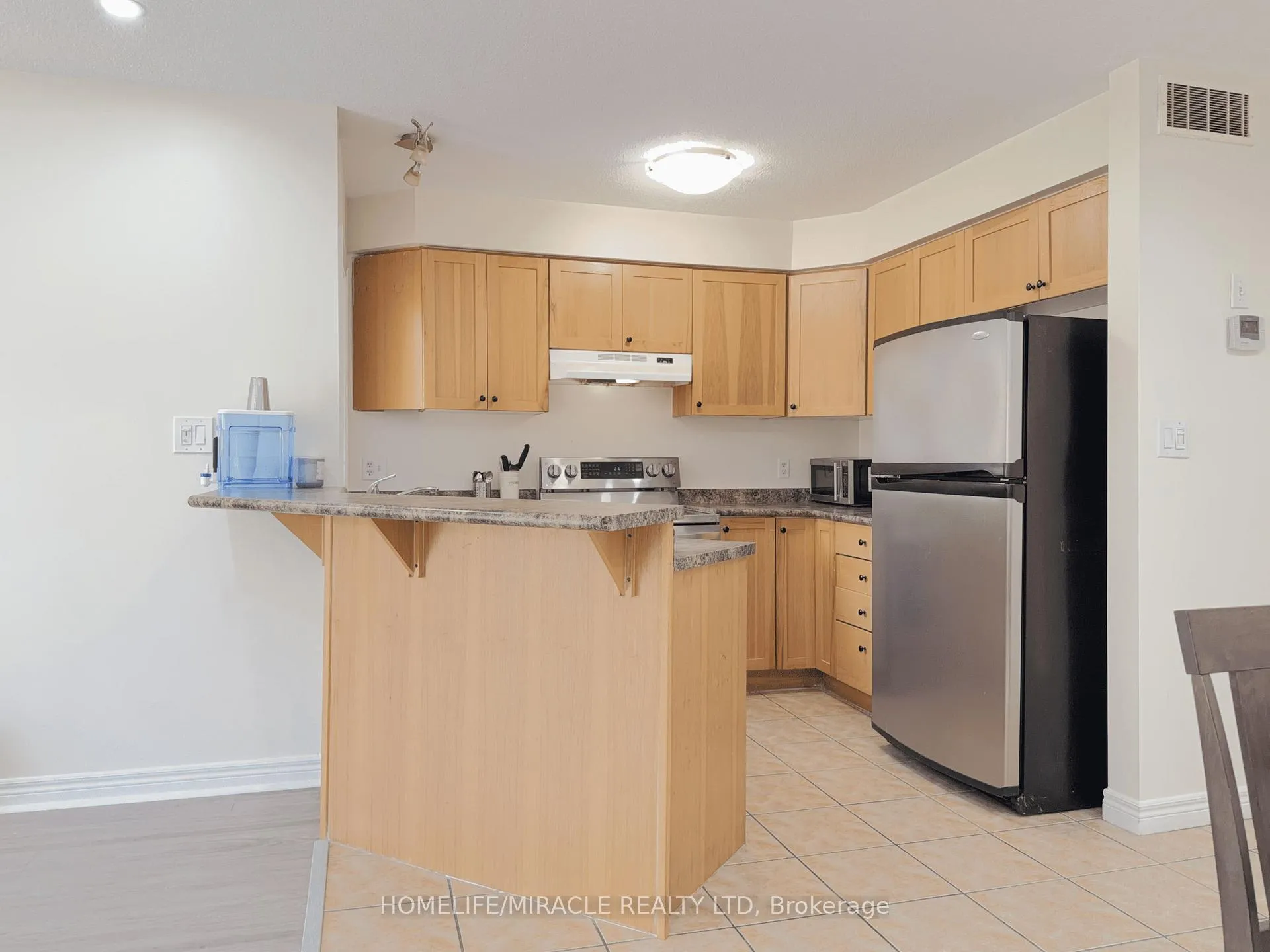 Photo 12 of 78 Colton Circle, Kitchener, Idlewood/Lackner Woods — HOMEH