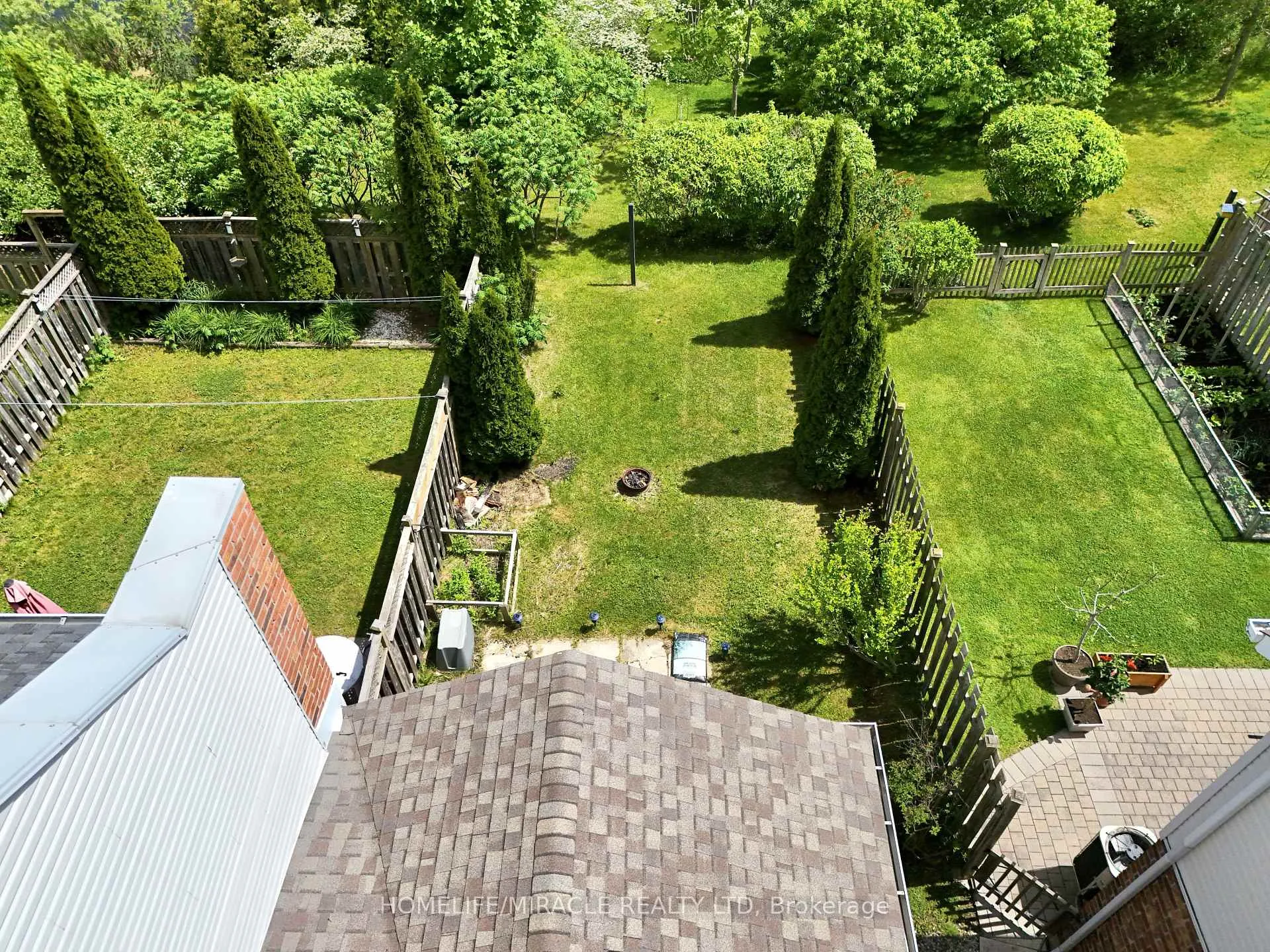Photo 28 of 78 Colton Circle, Kitchener, Idlewood/Lackner Woods — HOMEH