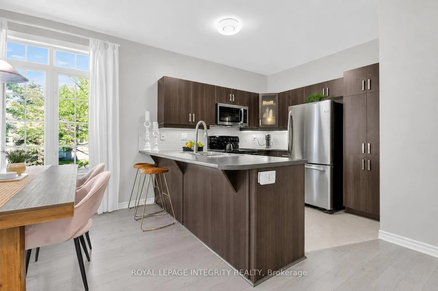 Photo 11 of Unit A, 84 Stonehaven Drive, Ottawa, Kanata - Bridlewood — HOMEH