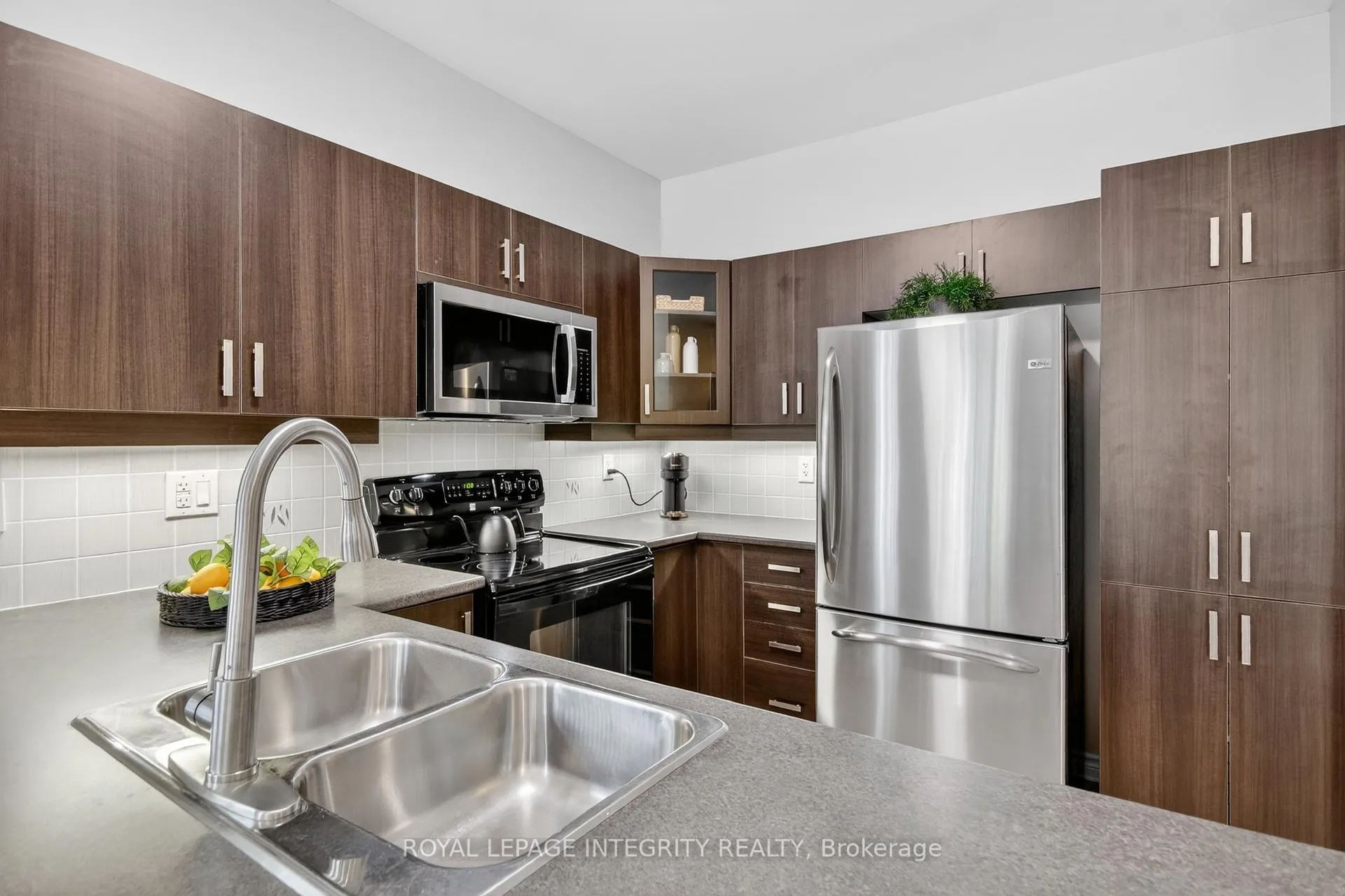 Photo 12 of Unit A, 84 Stonehaven Drive, Ottawa, Kanata - Bridlewood — HOMEH